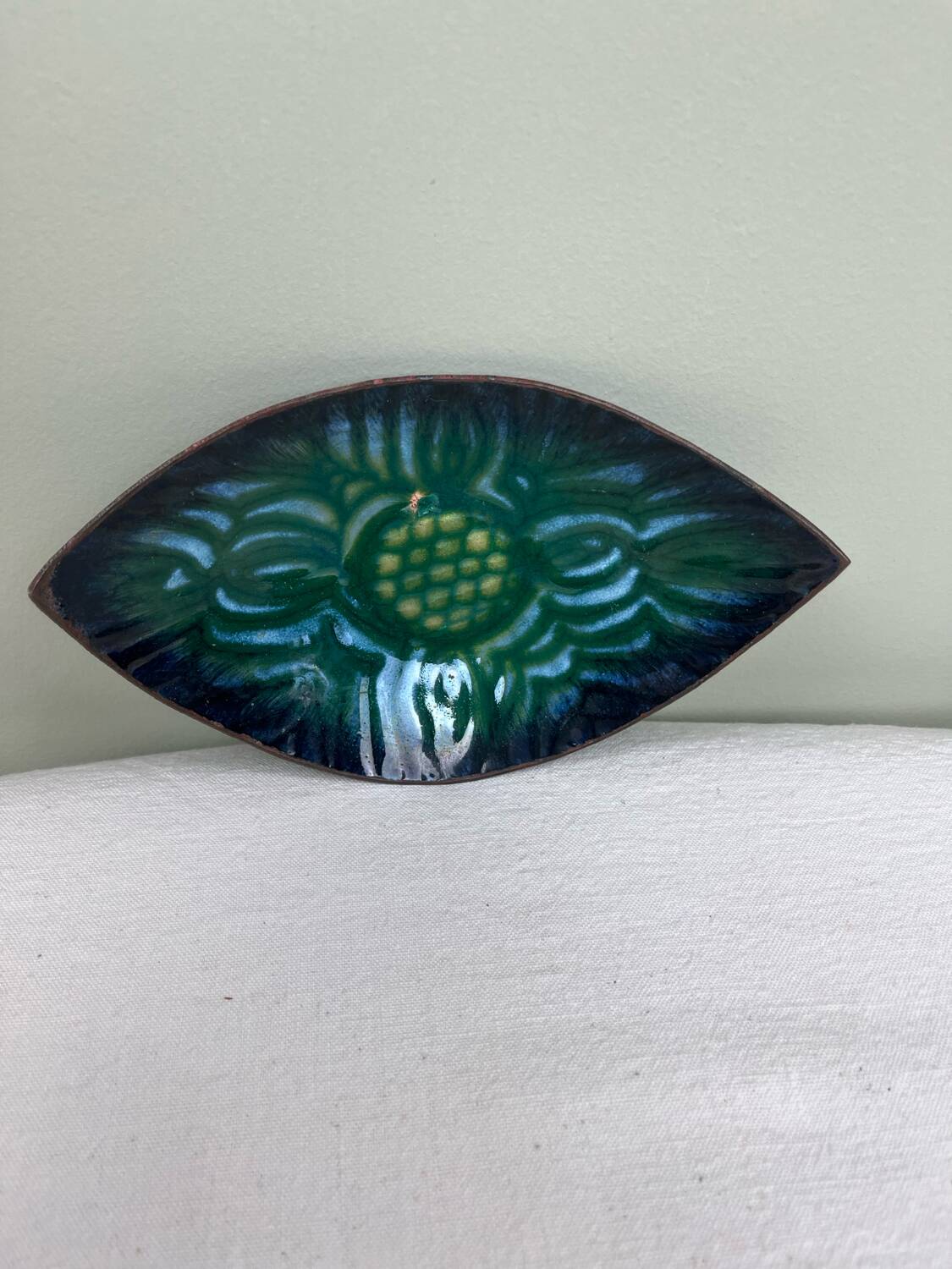 Enameled copper pocket emptier