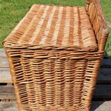 Wicker chest