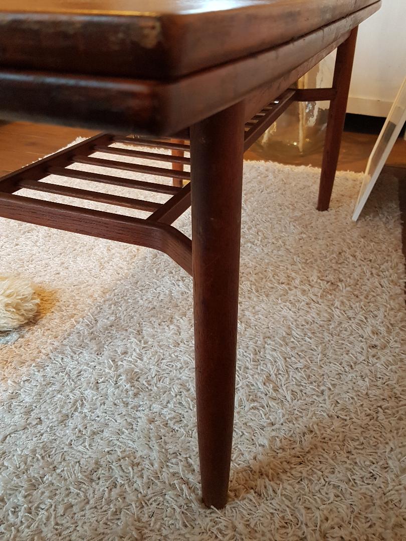 Scandinavian coffee table circa 1960 - by F. Ohlsson in teak (model Sesam, brand Tingstrom)