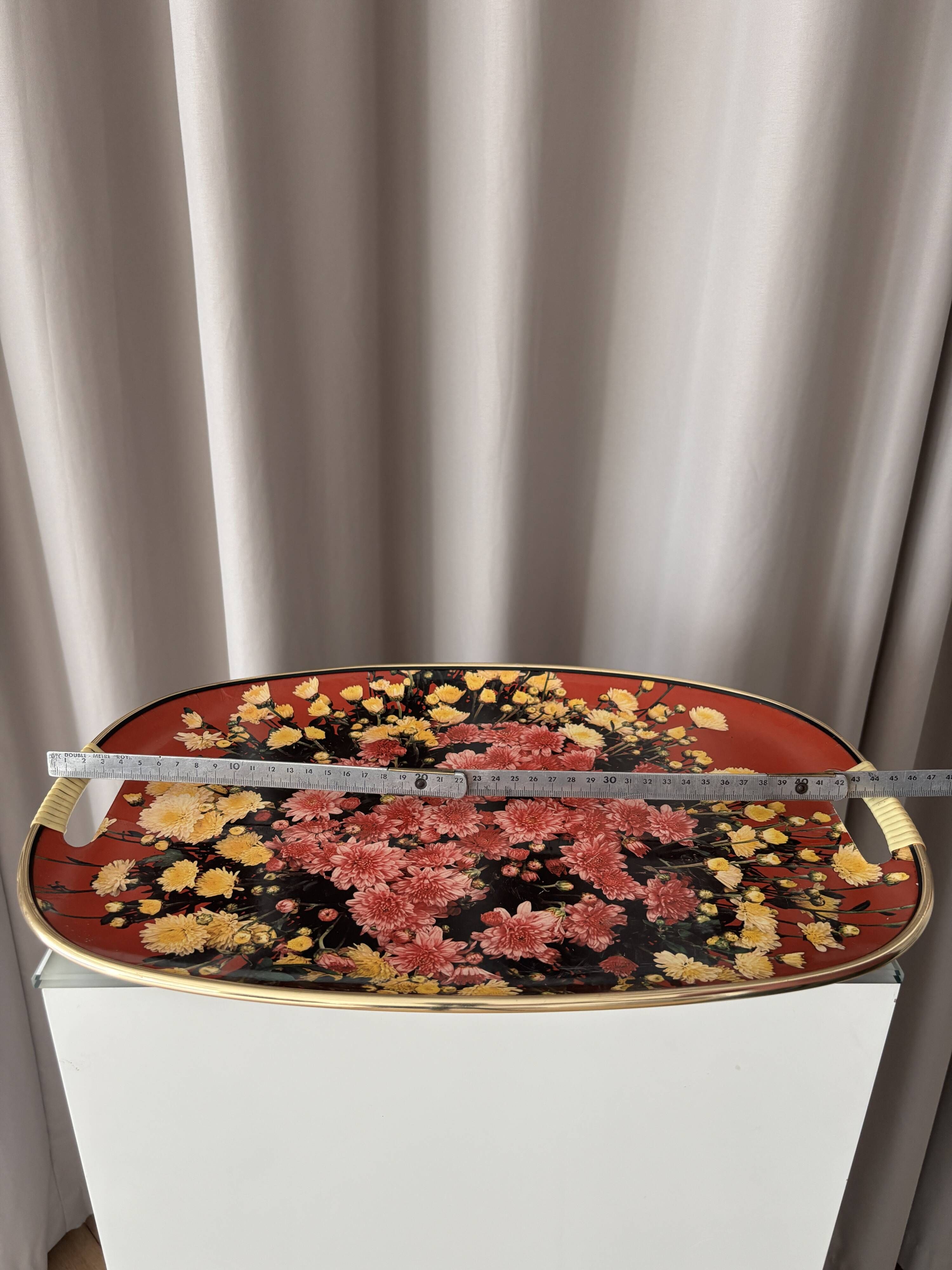 Vintage Floral Serving Tray – 1970s Chrysanthemum Design