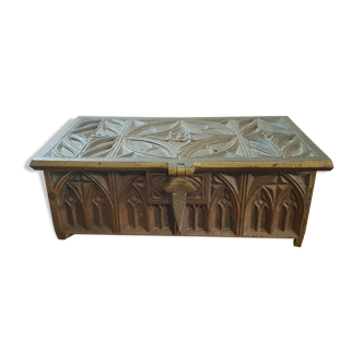 Box in bronze