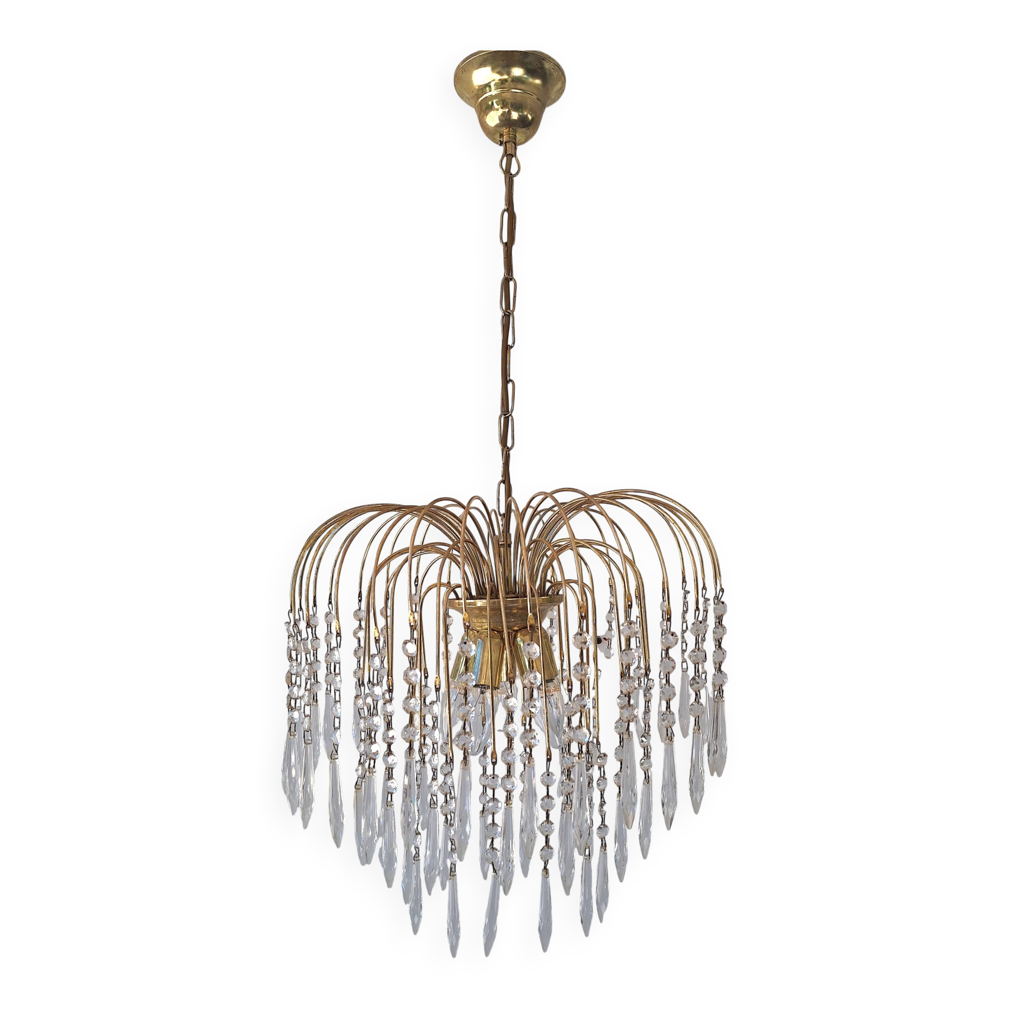 Lustre cascade italien des années 1950 – Métal doré et prismes en verre
