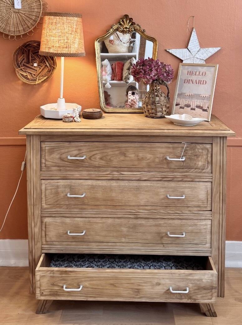 commode in sandblasted oak raw wood
