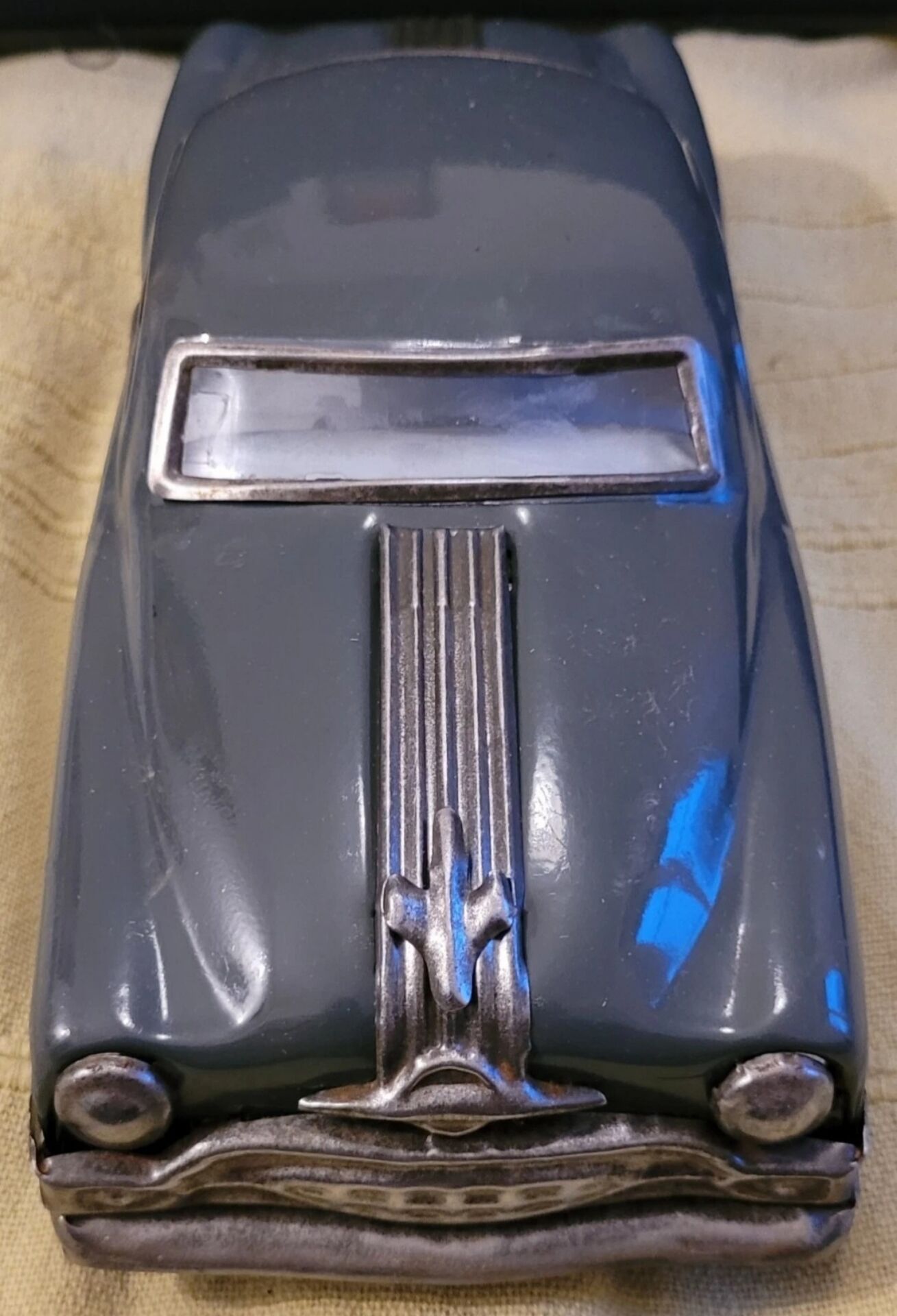 Pontiac Chieftain Minister Deluxe tin car Amar Toys