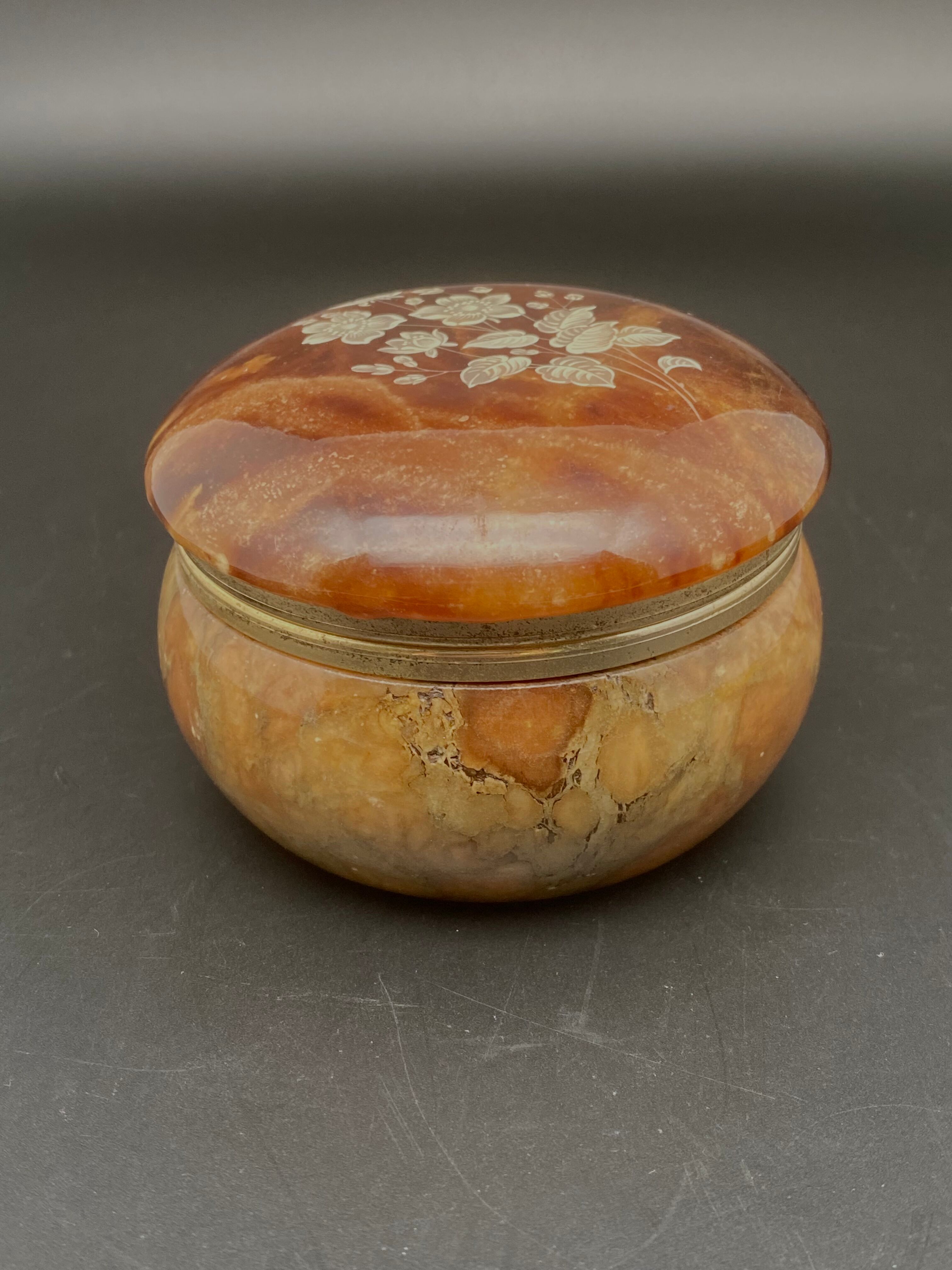 Jewelry box or decorative round stone