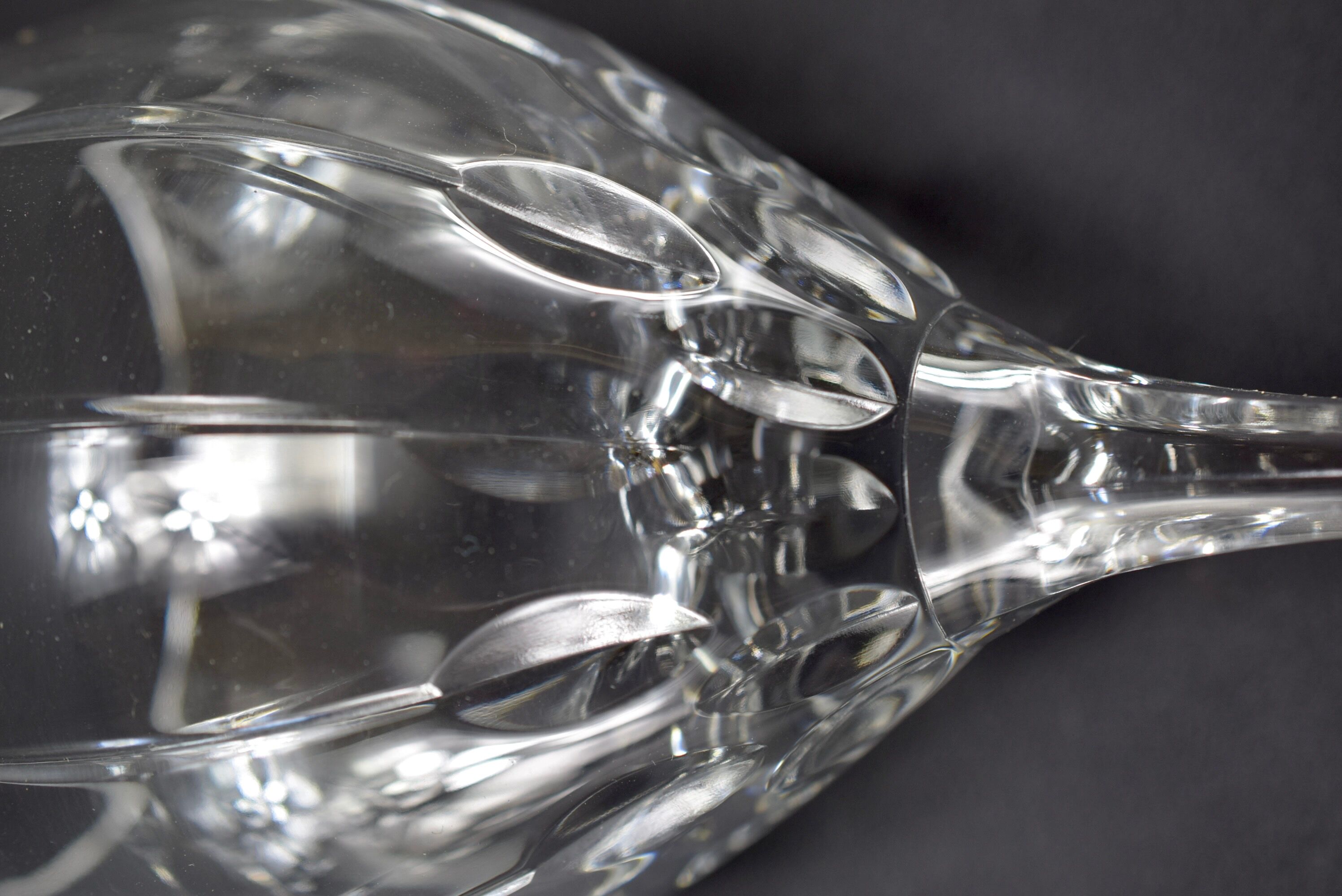 5 glass crystal cut hand crystal workshop in baccarat