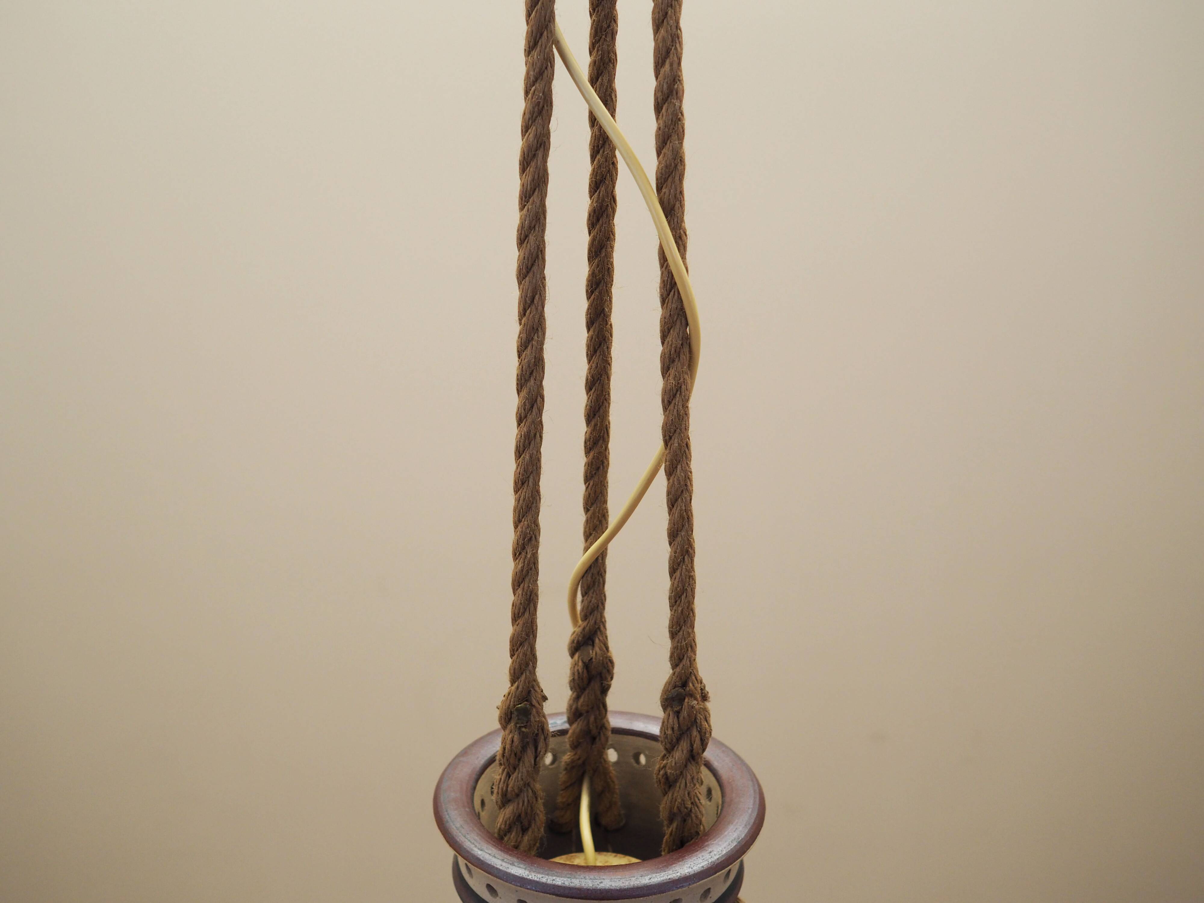 Suspension, design danois, années 1960, production : Danemark