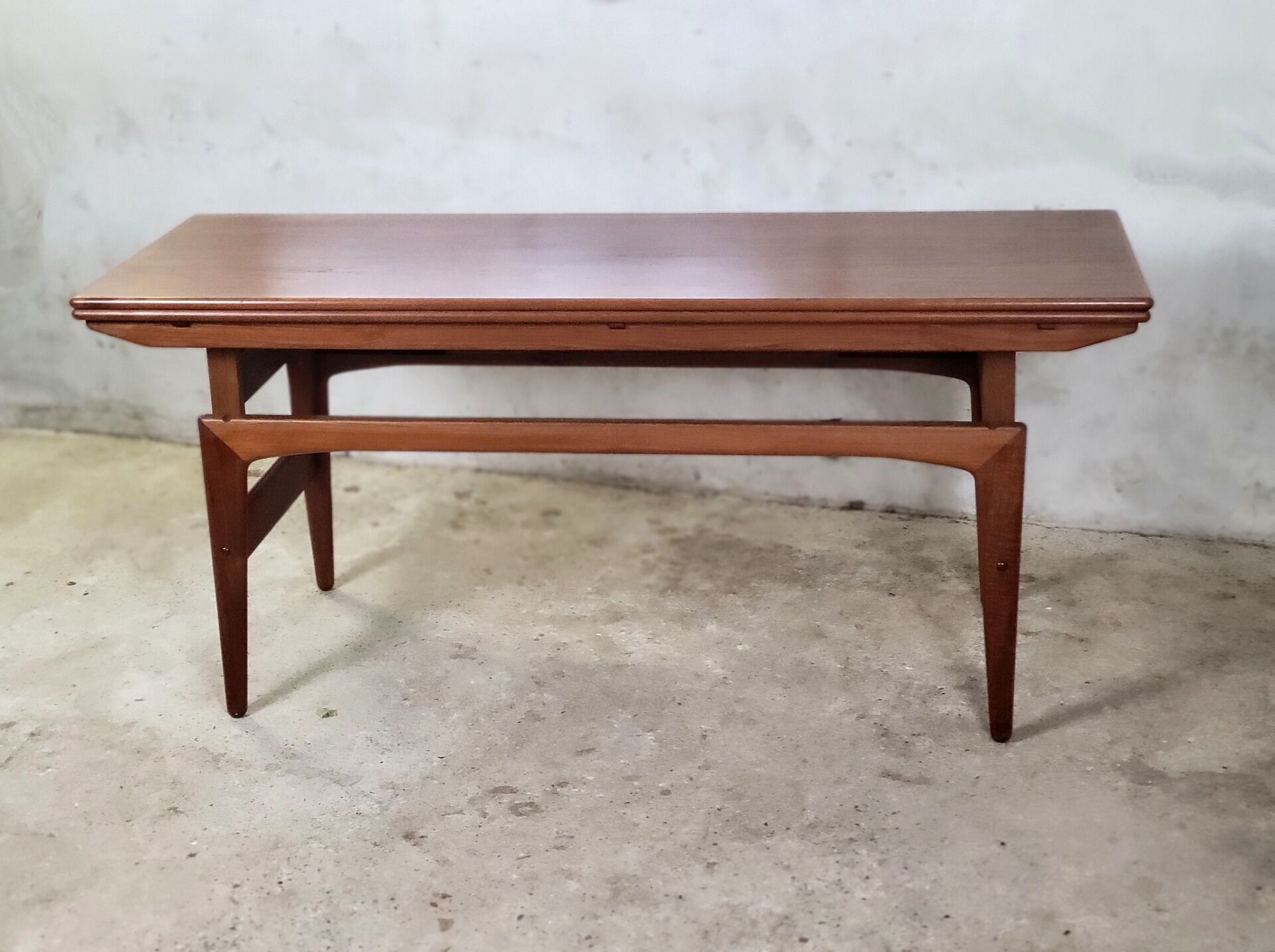 Danish height-adjustable coffee table by Trioh, 1960