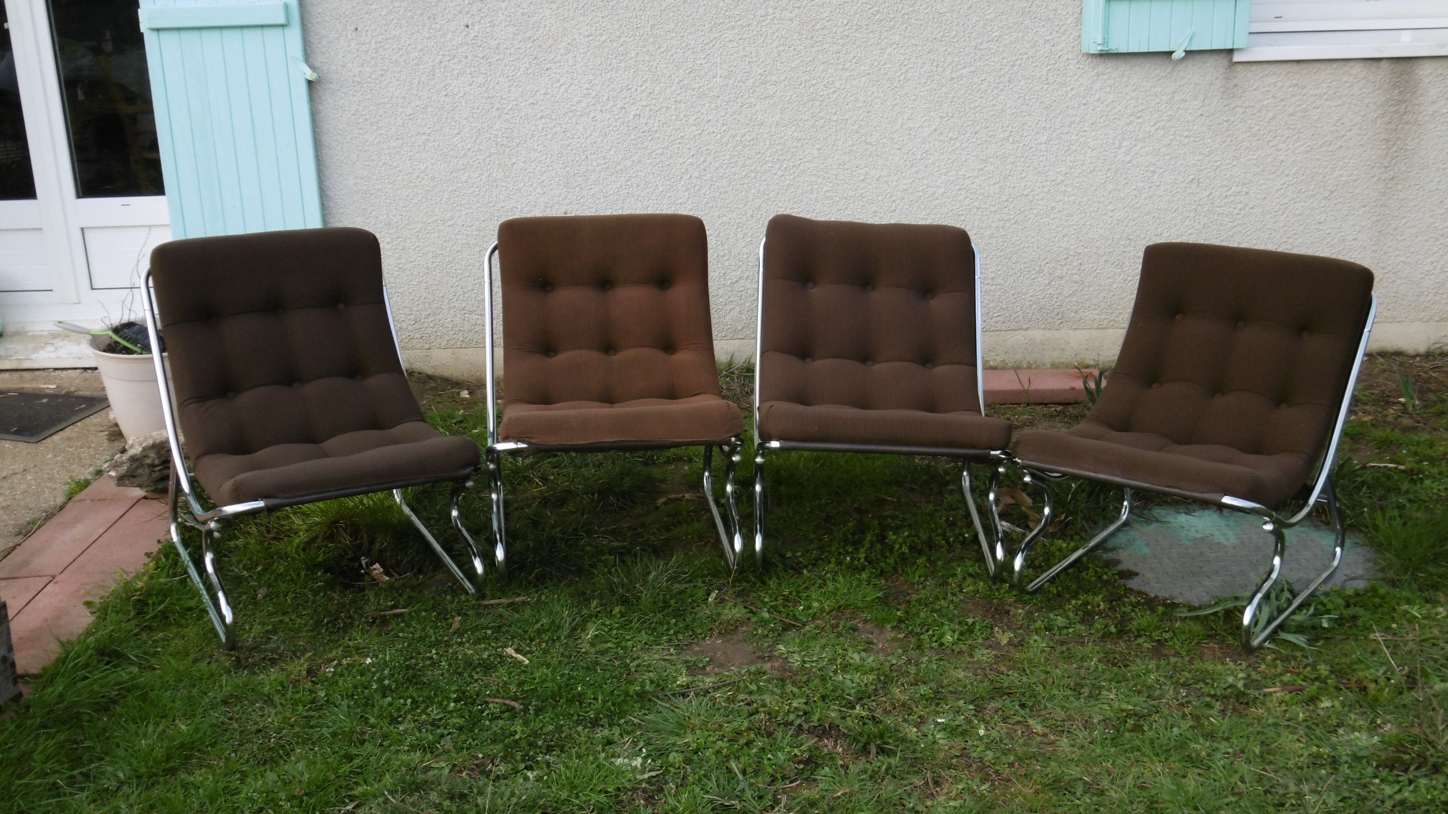 Chair tubular in Brown velvet of the 1970s