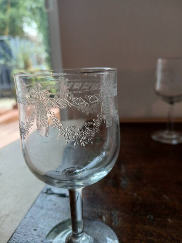 Lot de 8 verres en cristal Meisenthal - modèle Pasteur- décor empire