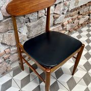 Chaise scandinave années 60 Skaï noir