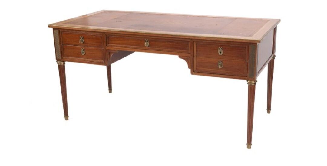 Flat desk in Louis XVI style veneer wood, circa 1900.