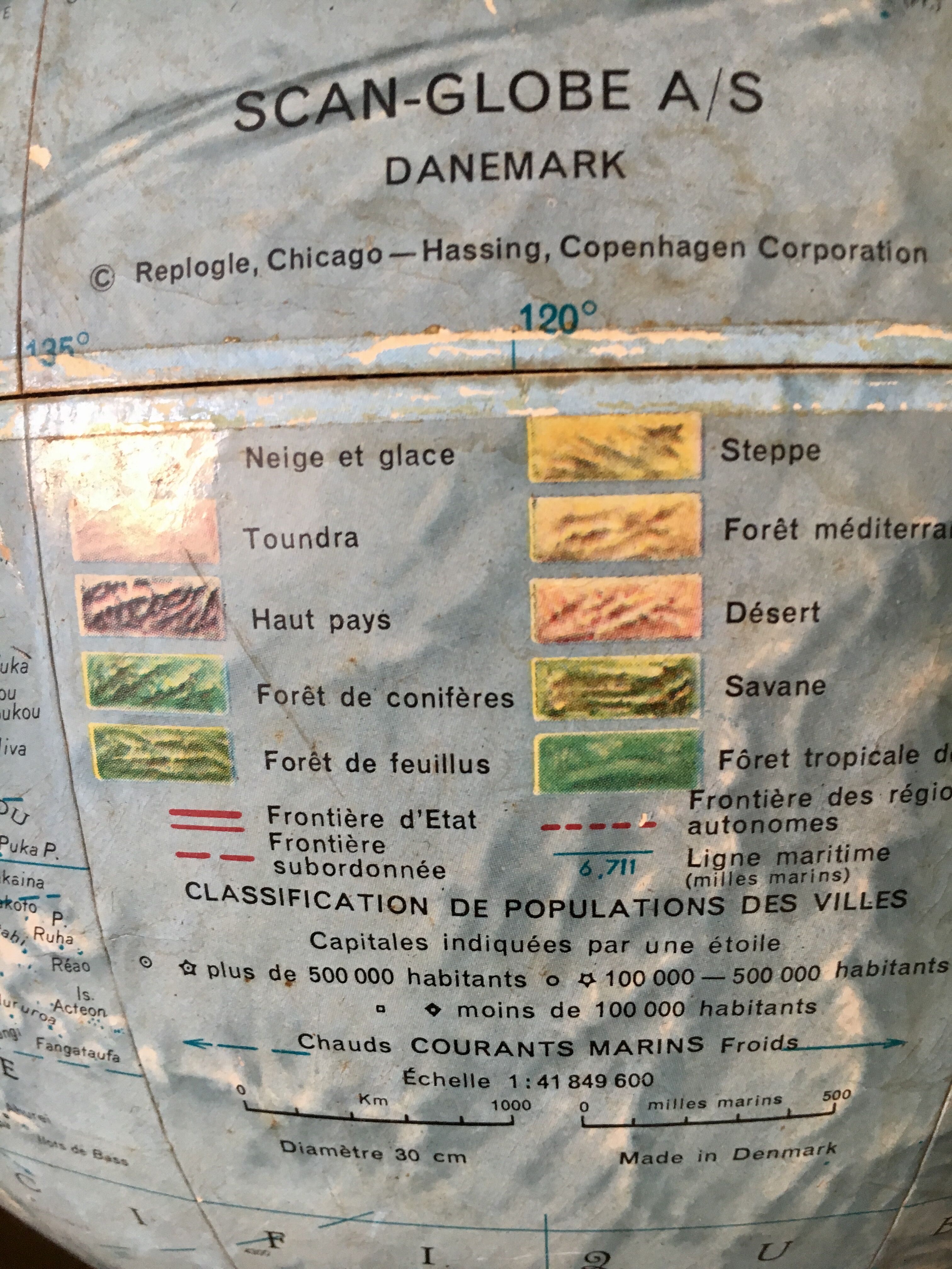 Ancient globe Scan-Globe A/S Denmark - in relief