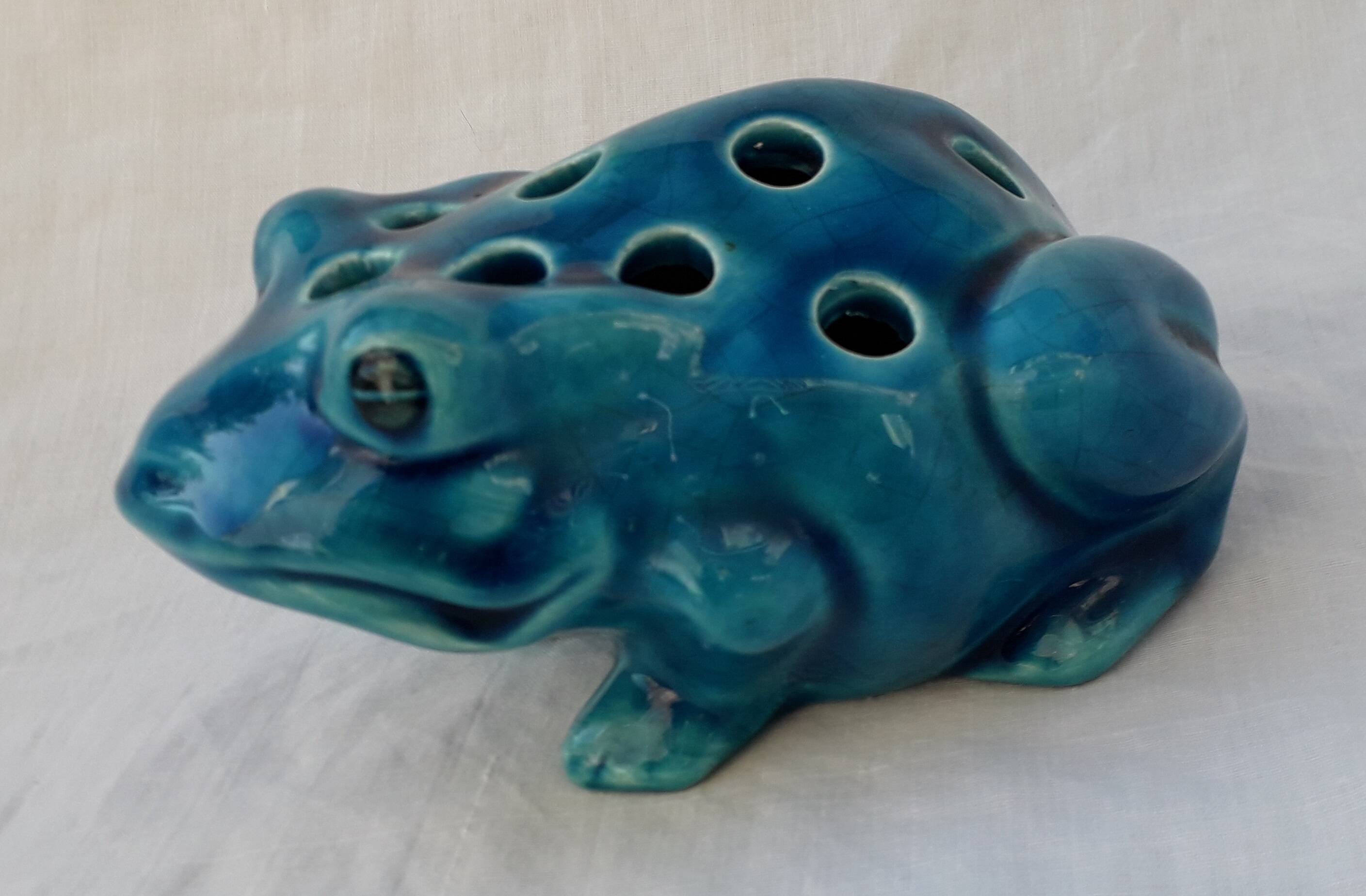 Blue ceramic frog flower frog