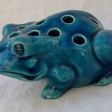 Blue ceramic frog flower frog