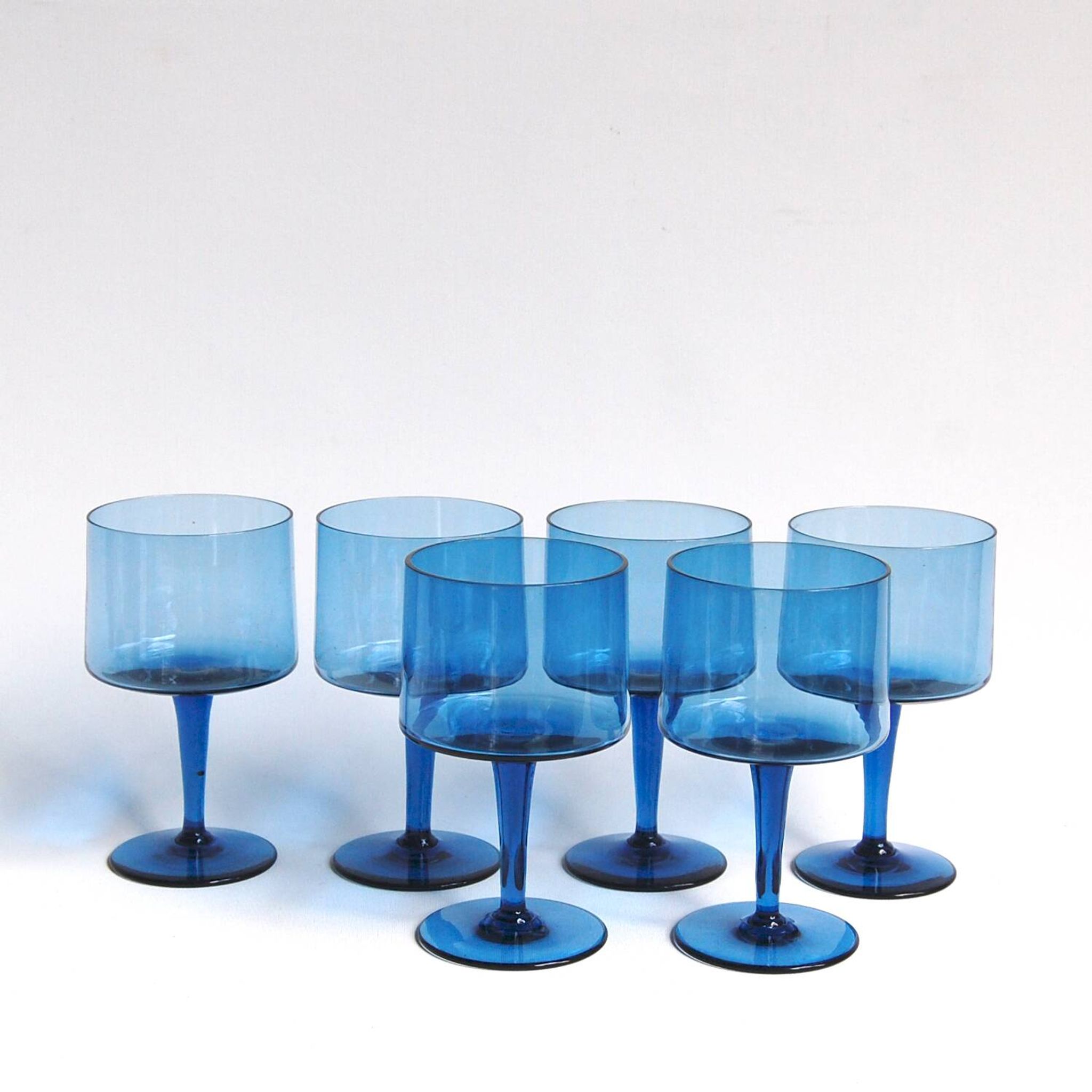 Set of 6 vintage cobalt blue wine glasses - Boussu glassware