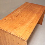 Desk in solid pine by Ate van Apeldoorn for Houtwerk Hattem, The Netherlands