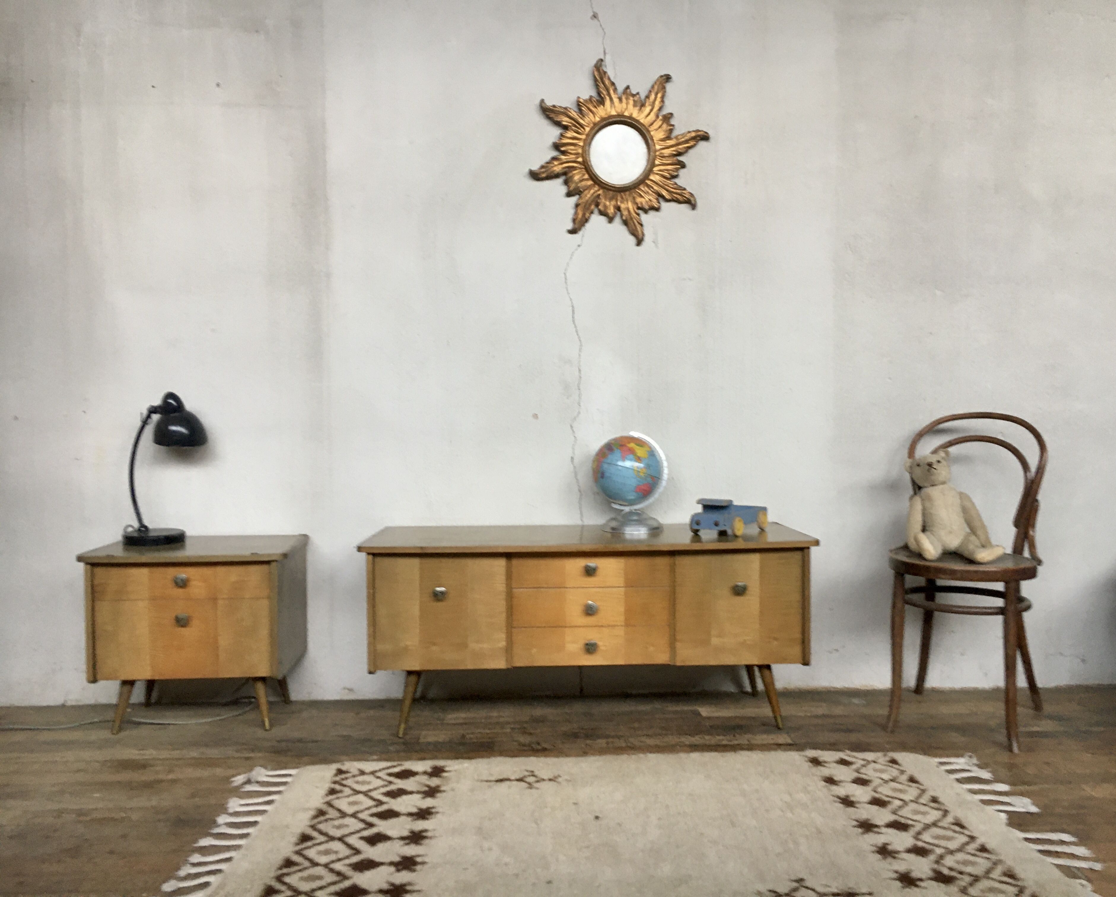 Enfilade furniture tv vintage feet compass Scandinavian style