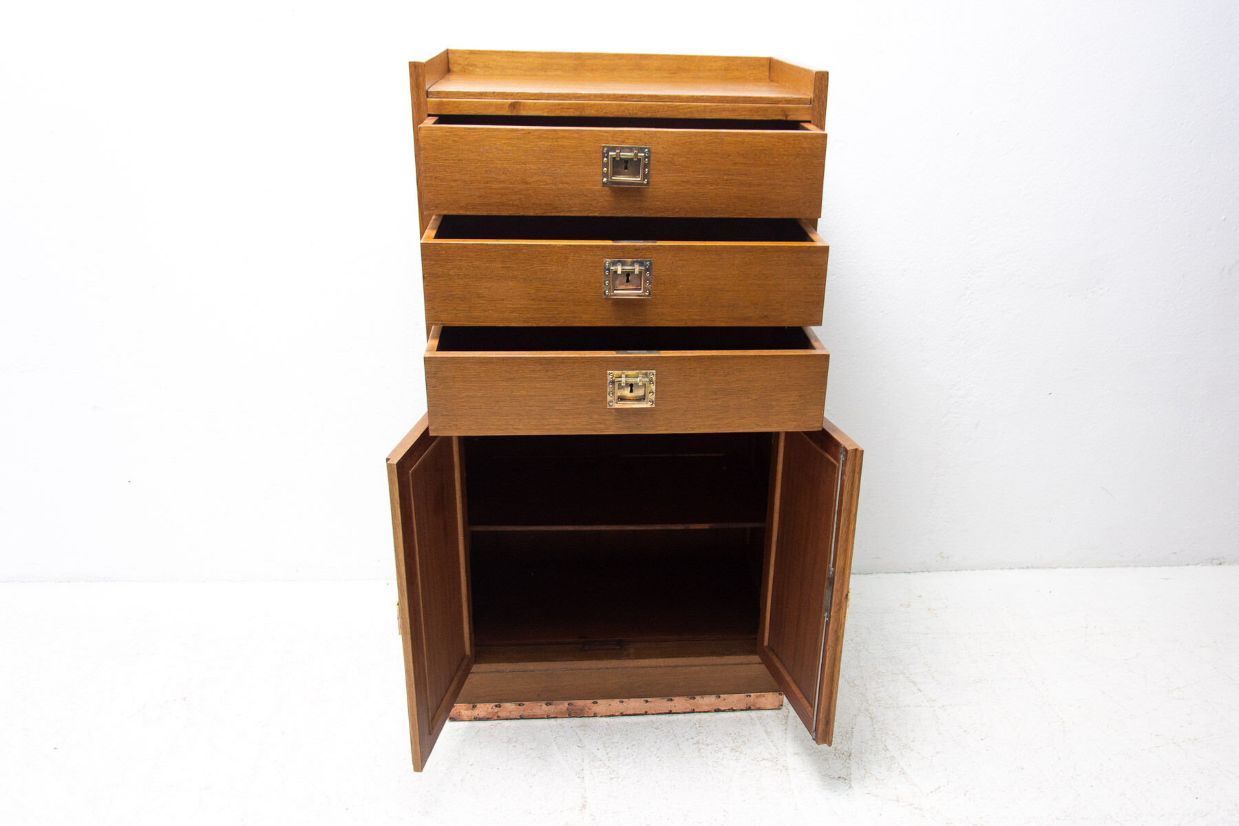 Viennese Secession chest of drawers, 1910
