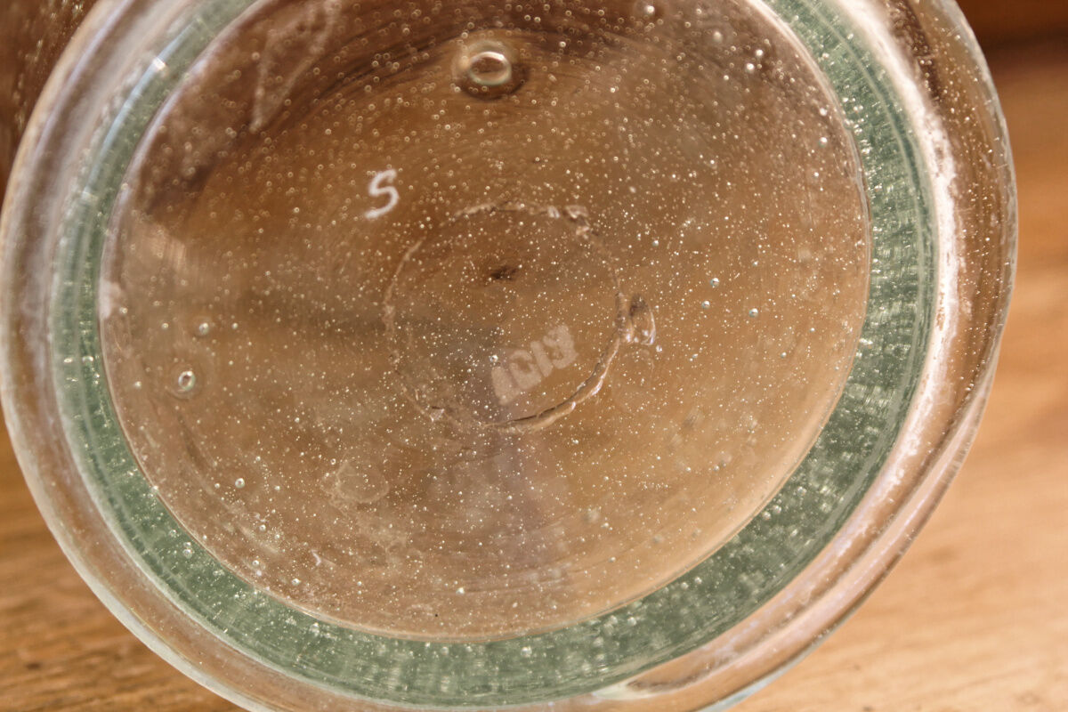 Bubbled glass jar, Biot