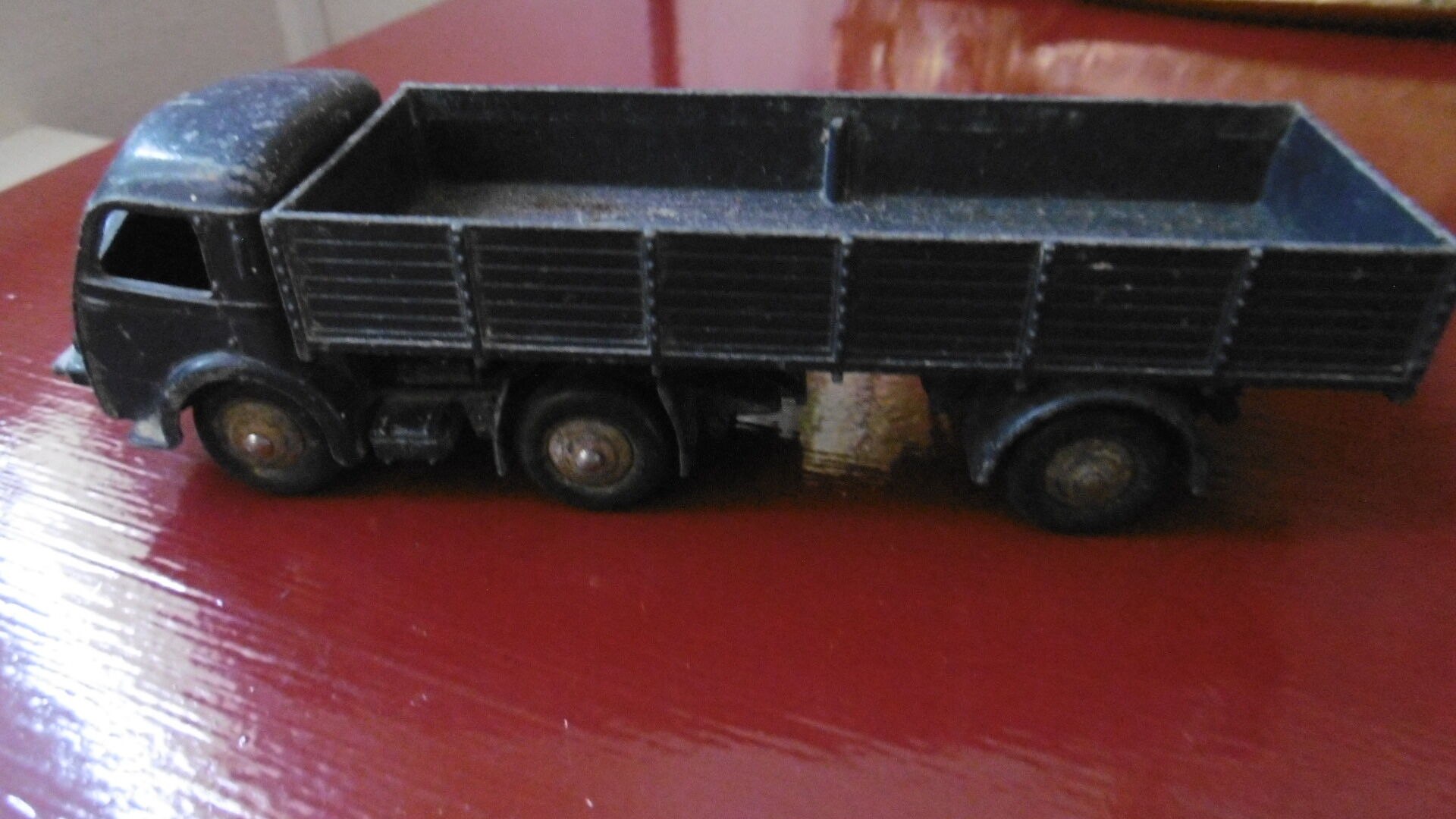 Dump truck Dinky Toys Panhard France