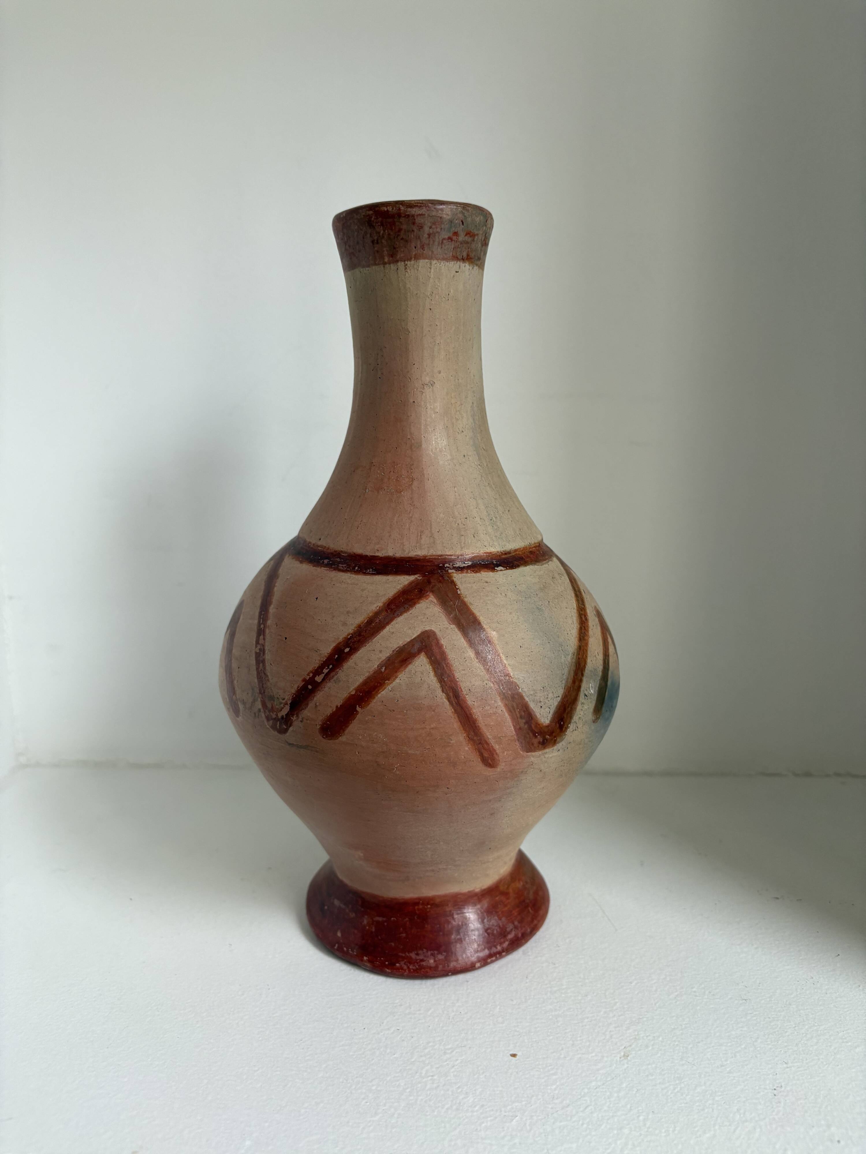 Set of 12 decorative items