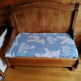 Bench bed
