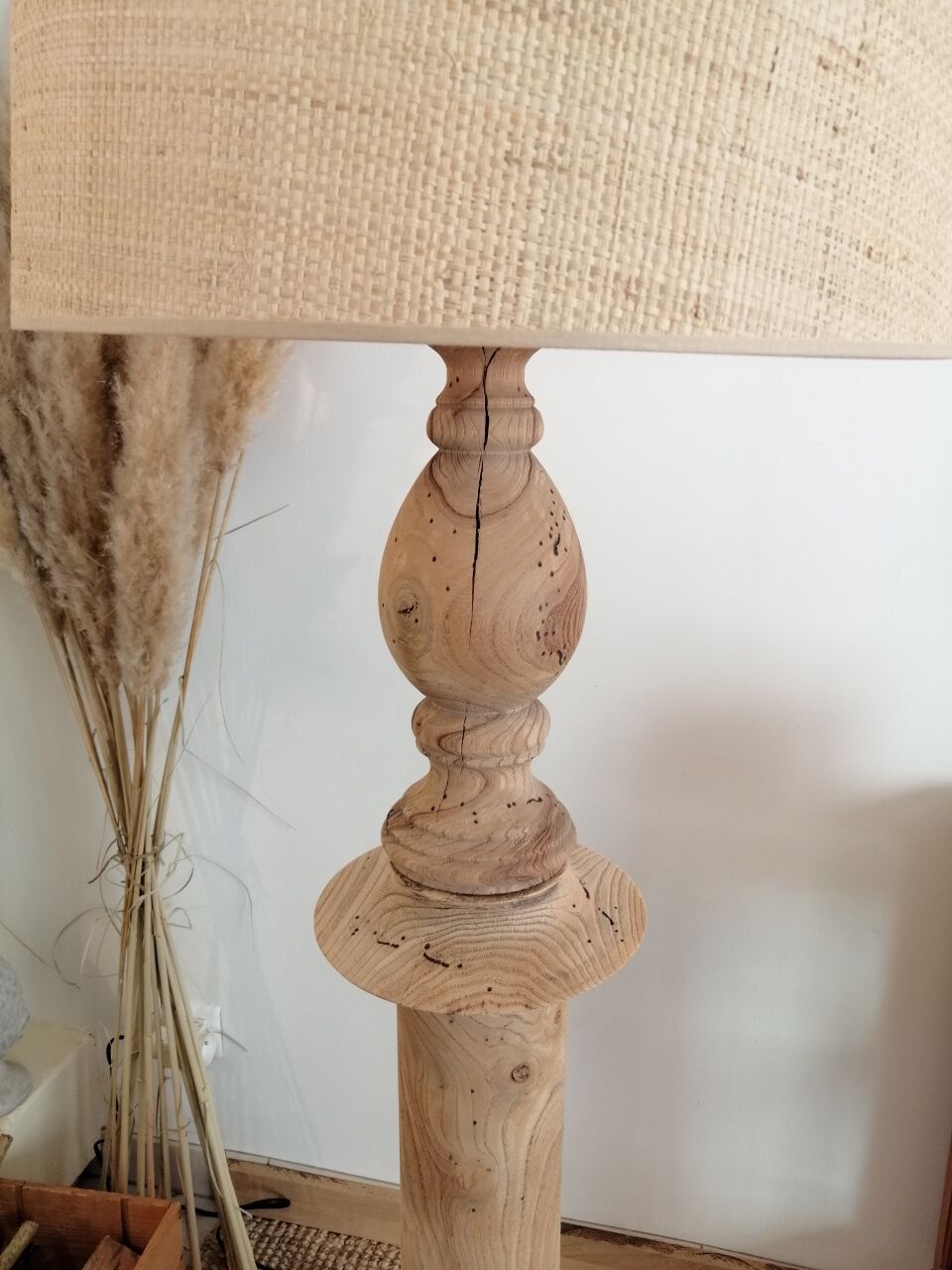 Vintage wooden floor lamp revisited