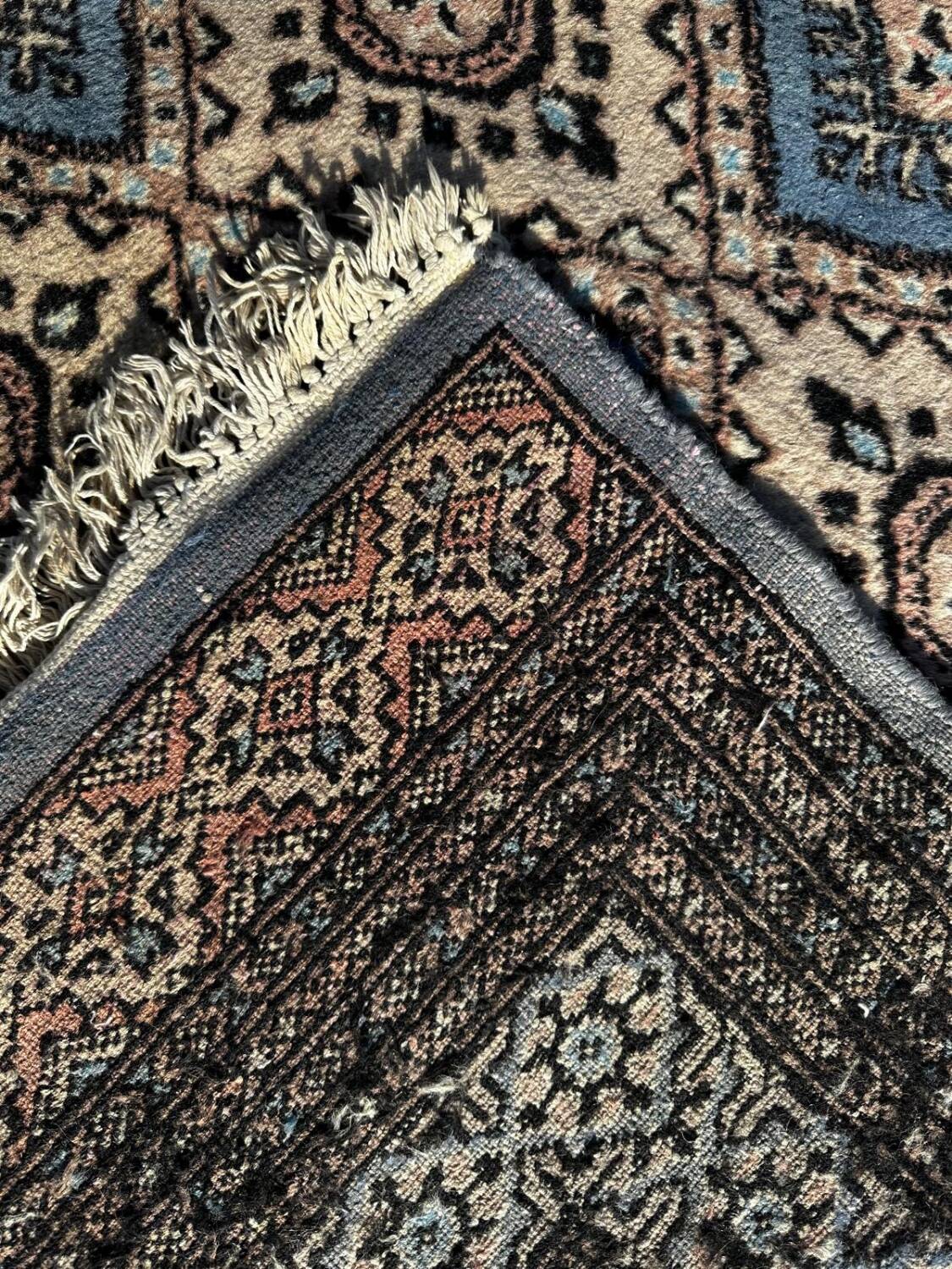 Persian carpet 2m x 3m
