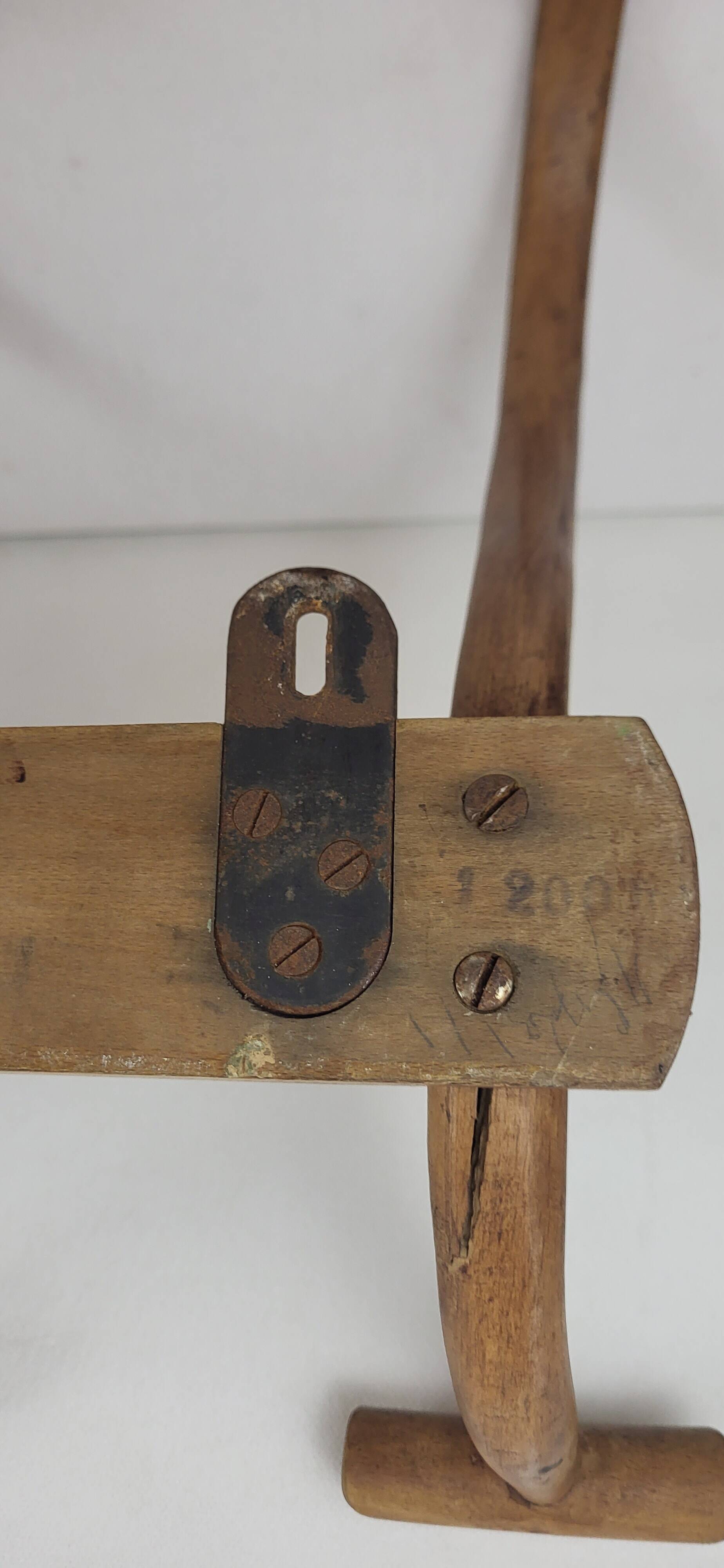 Japy frères curved wooden coat rack