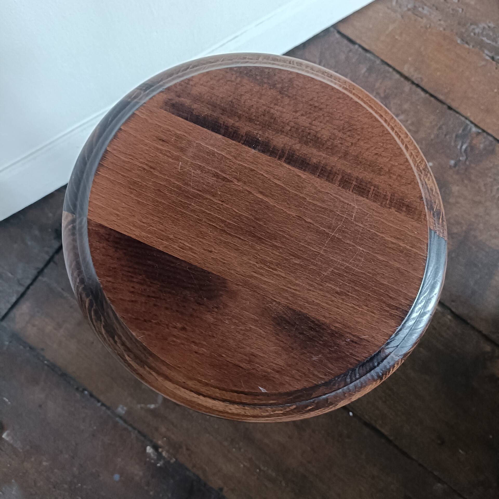 Tripod stool with turned legs