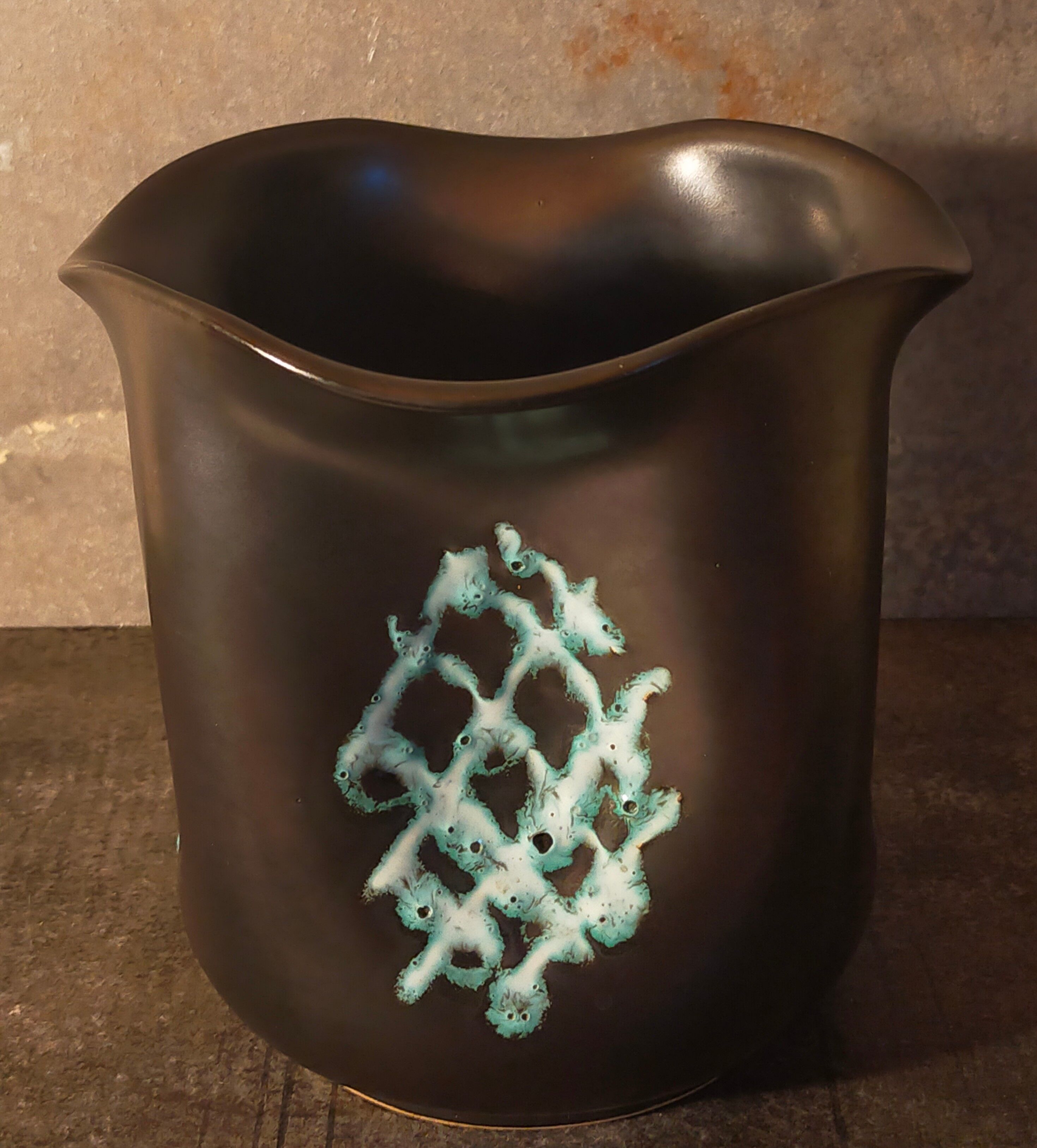 Ceramic potter's pot cover vase 50s