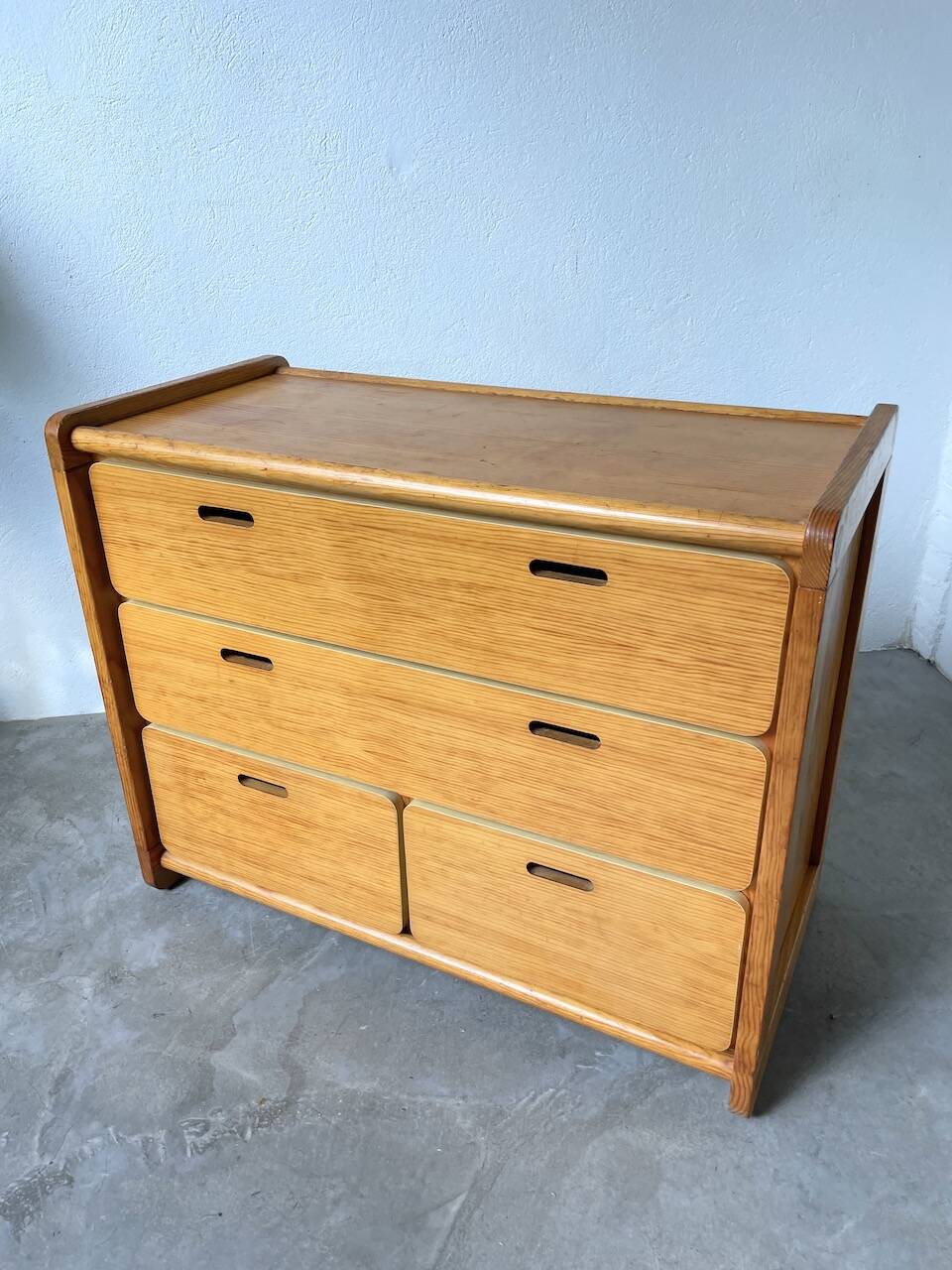 1980s pine chest of drawers