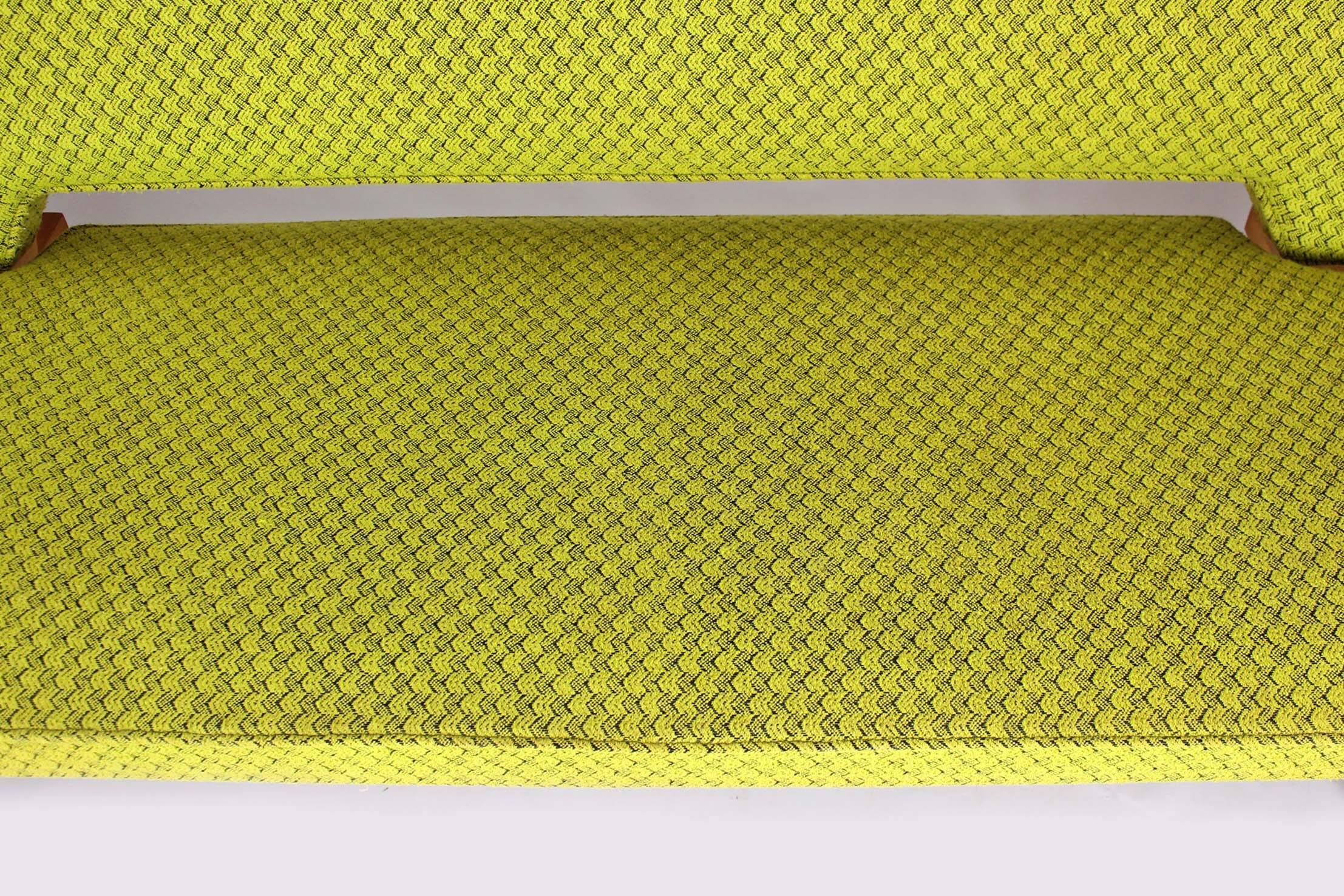 Sofa by Miroslav Navratil for Drevopodnik Brno, 1960s