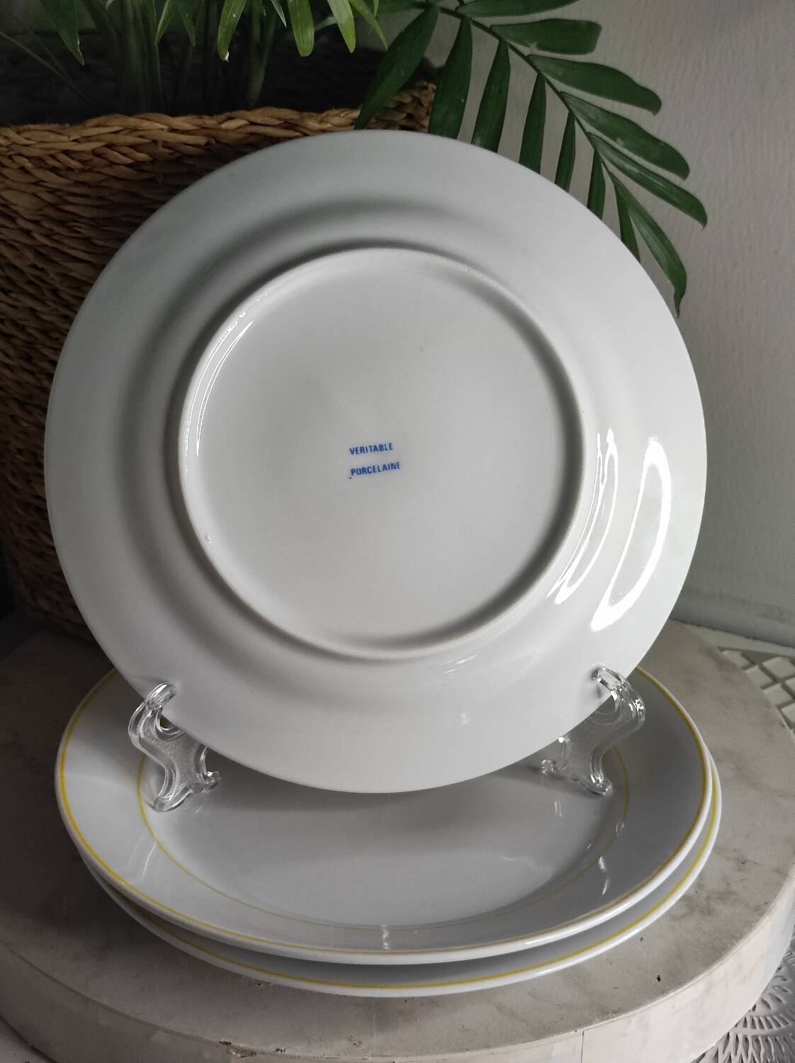 Porcelain dessert plates