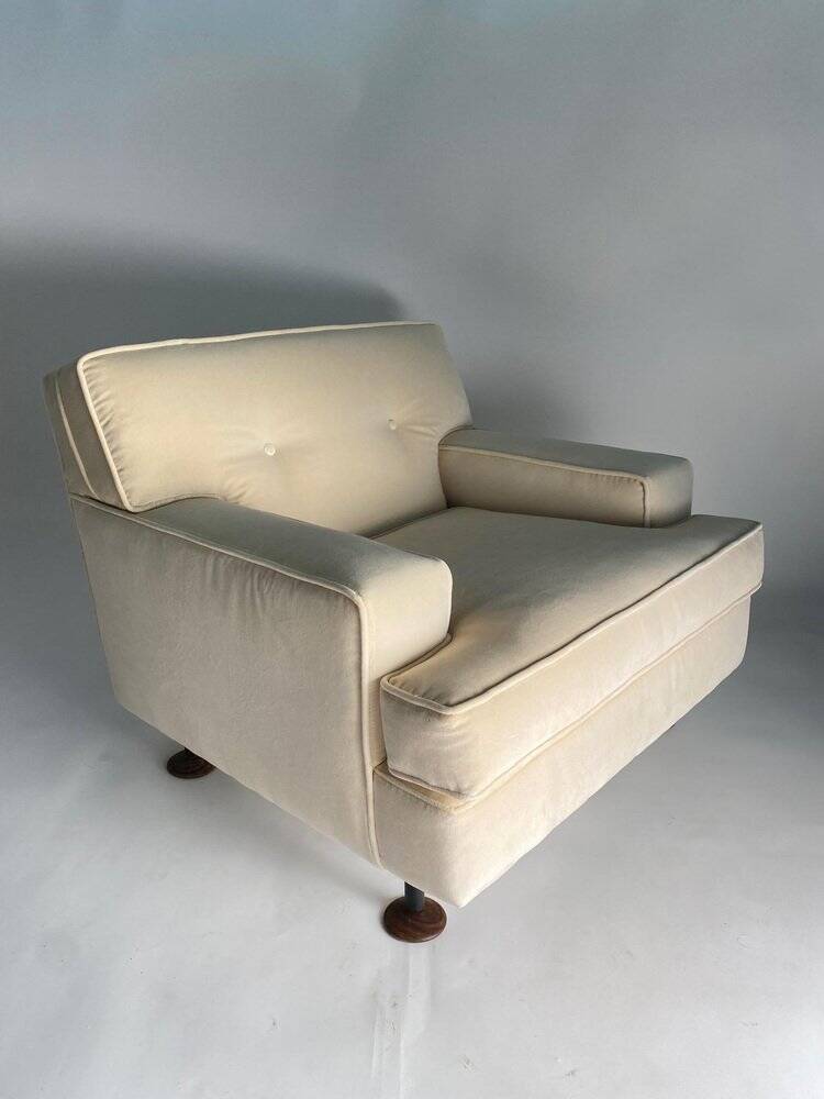 Paire de fauteuils carrés en velours blanc avec pieds en teck attribuées à Marco Zanuso pour Arflex, Italie, 1962