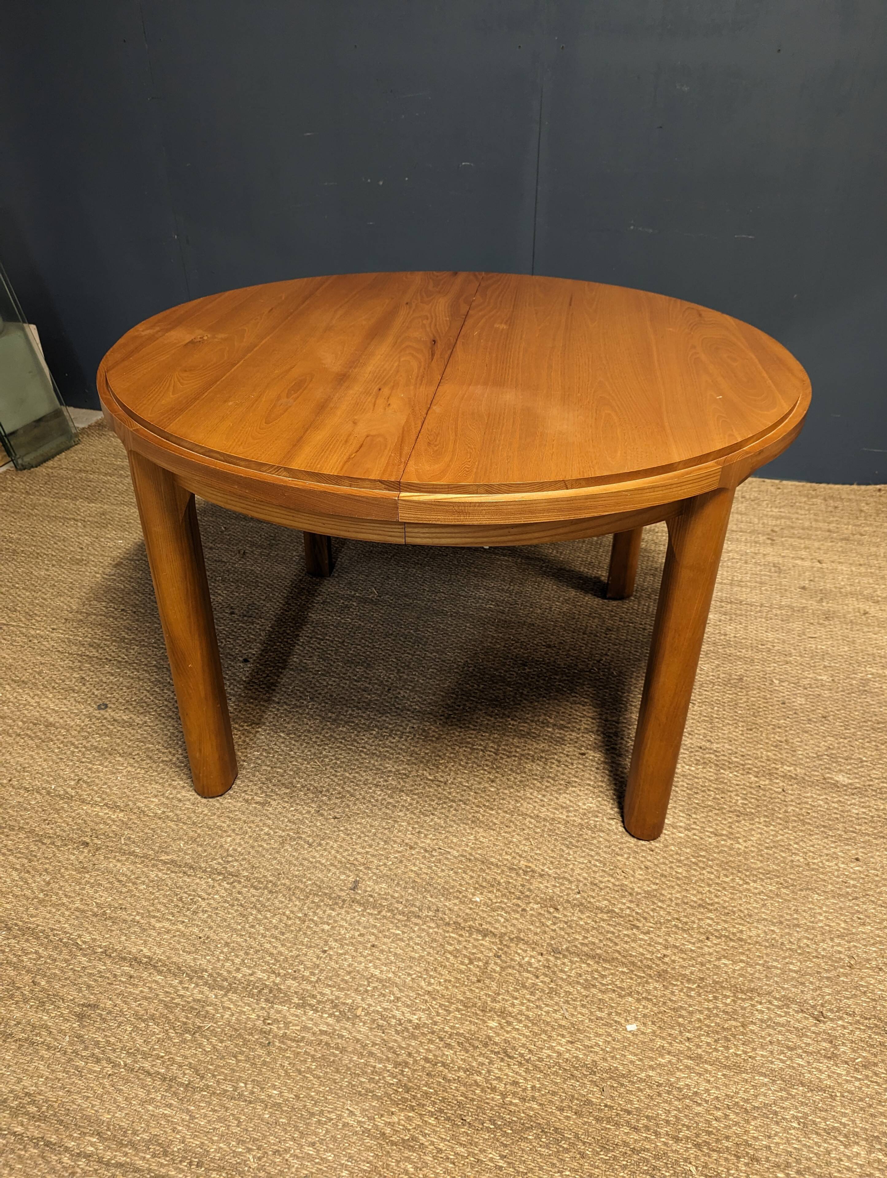 Table en orme de la Maison Regain