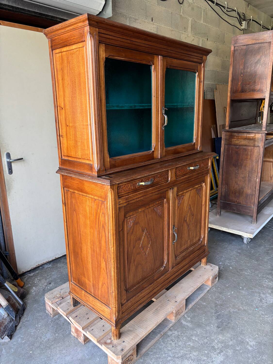 Vintage dresser
