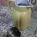 Yellow infuser or pot