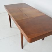 Table à manger extensible Art déco, conçue par Jindrich Halabala, années 1940.