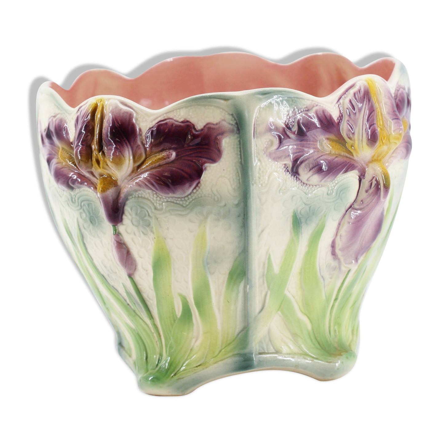 Large cache pot iris dabbling of St. Clement