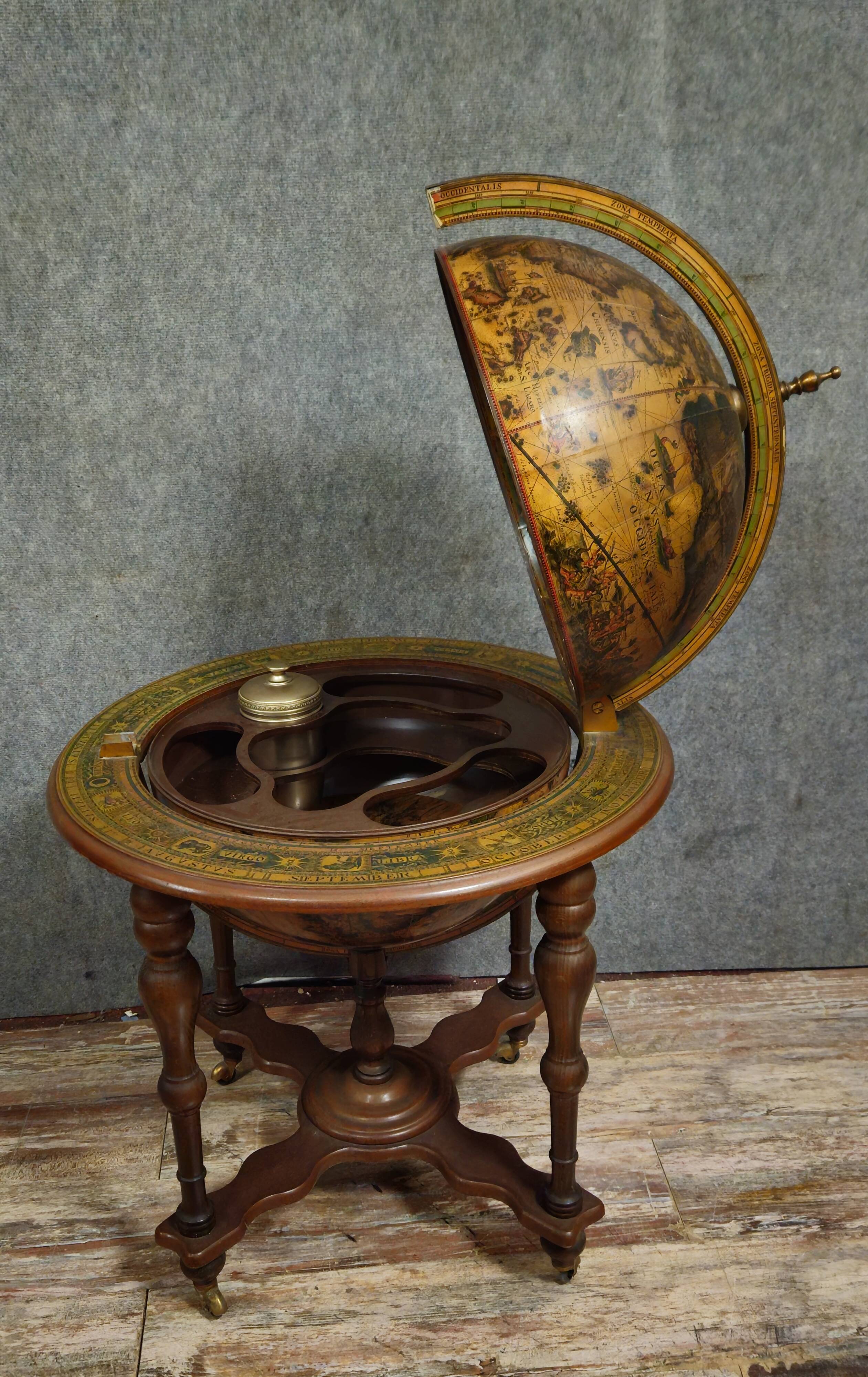 World map / standing globe bar, decorative work with an antique inspiration.