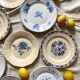 8 assiettes anciennes dépareillées en faïence