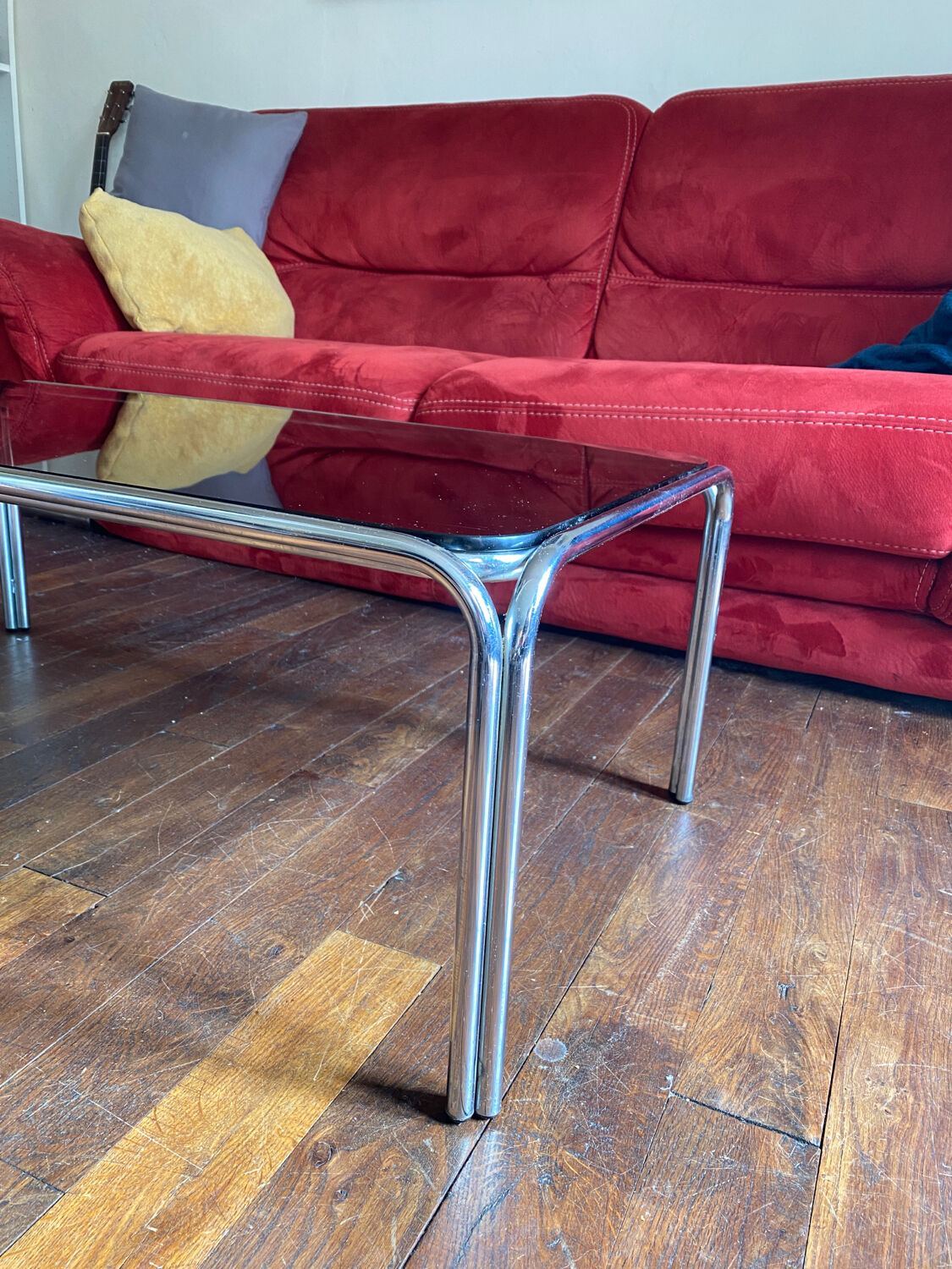 Tubular coffee table