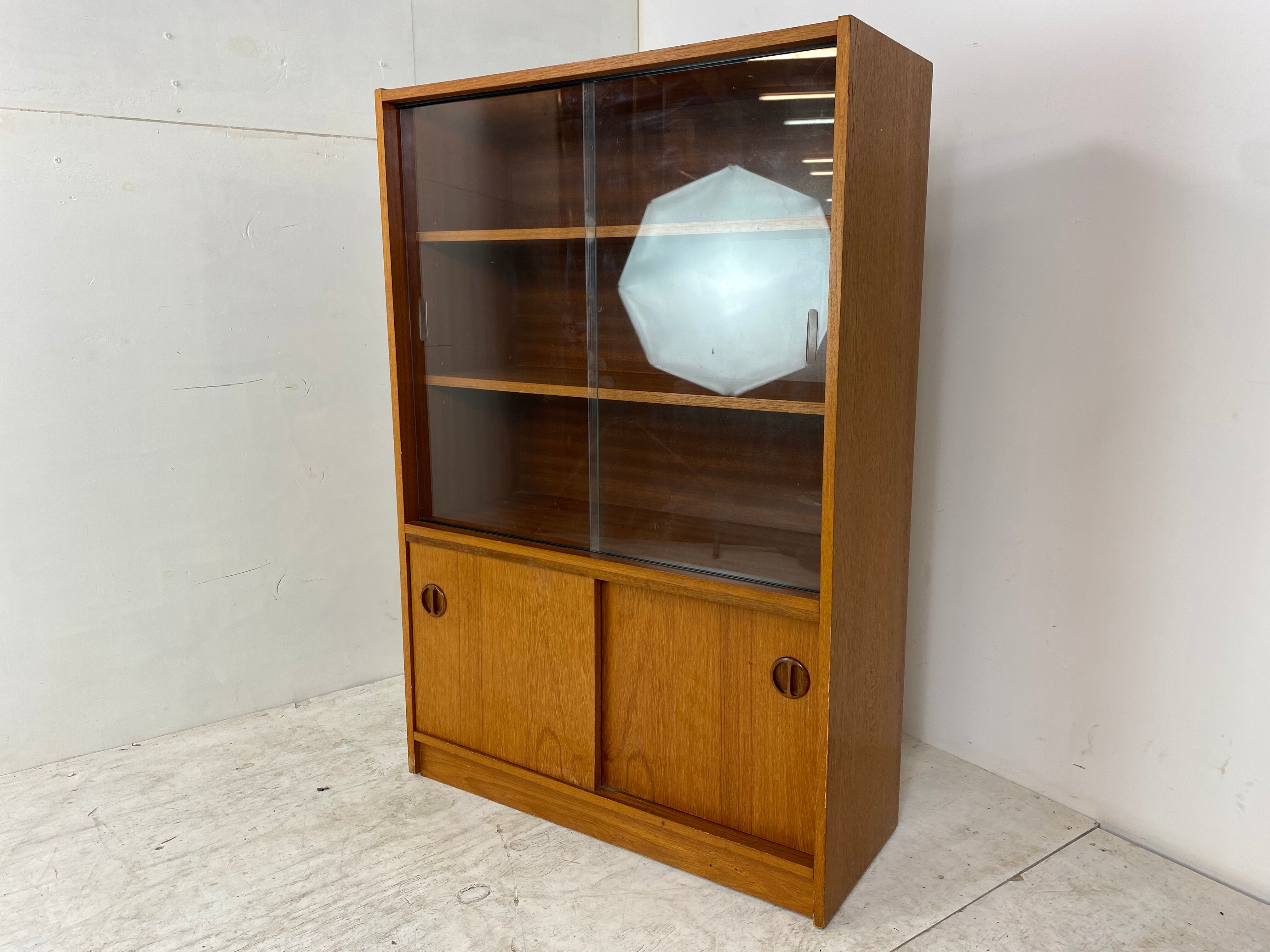 Vitrine scandinave en teck, années 1960