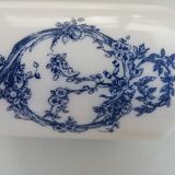 Pair of opaline jars