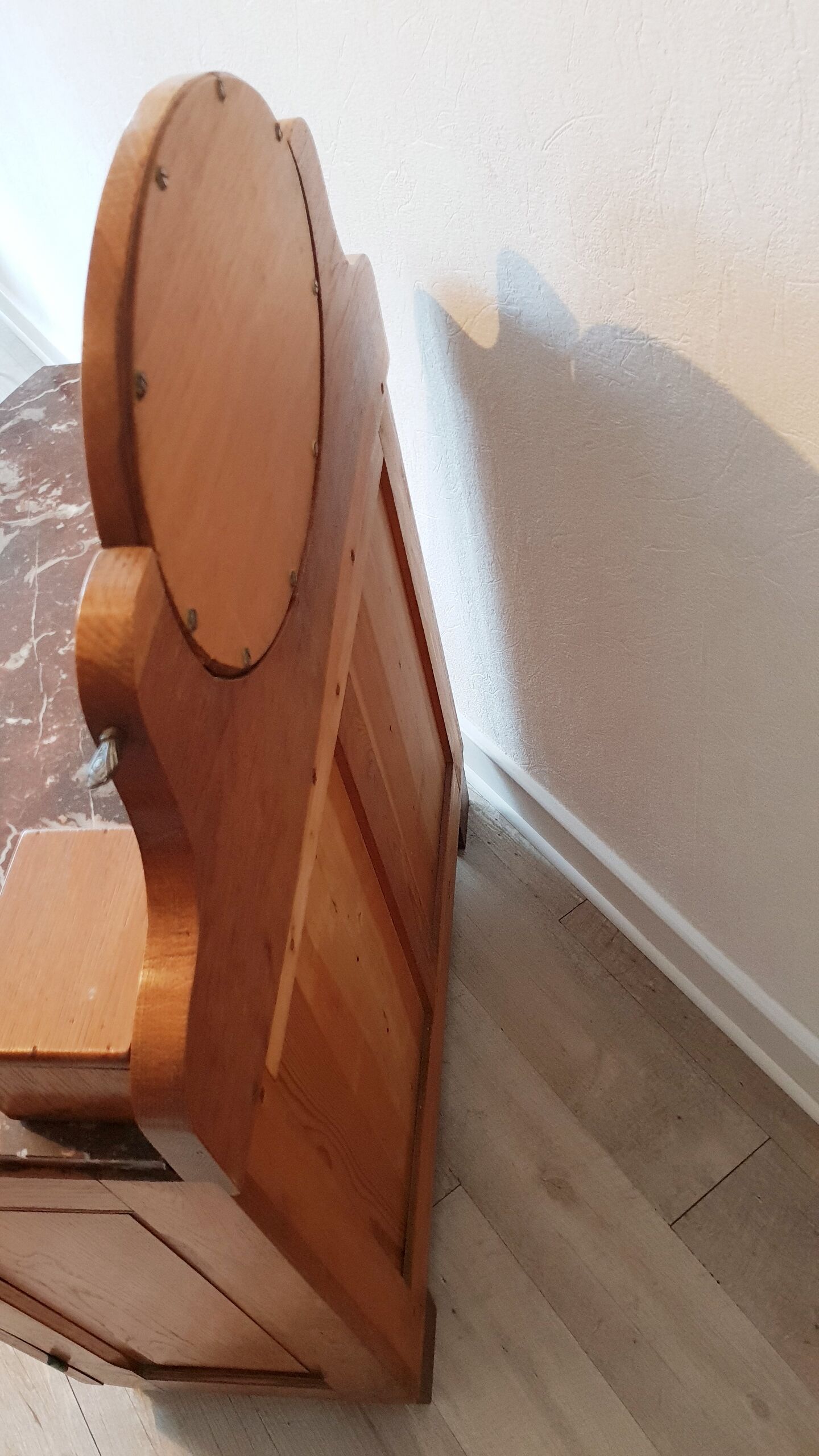 Art Deco hairdresser