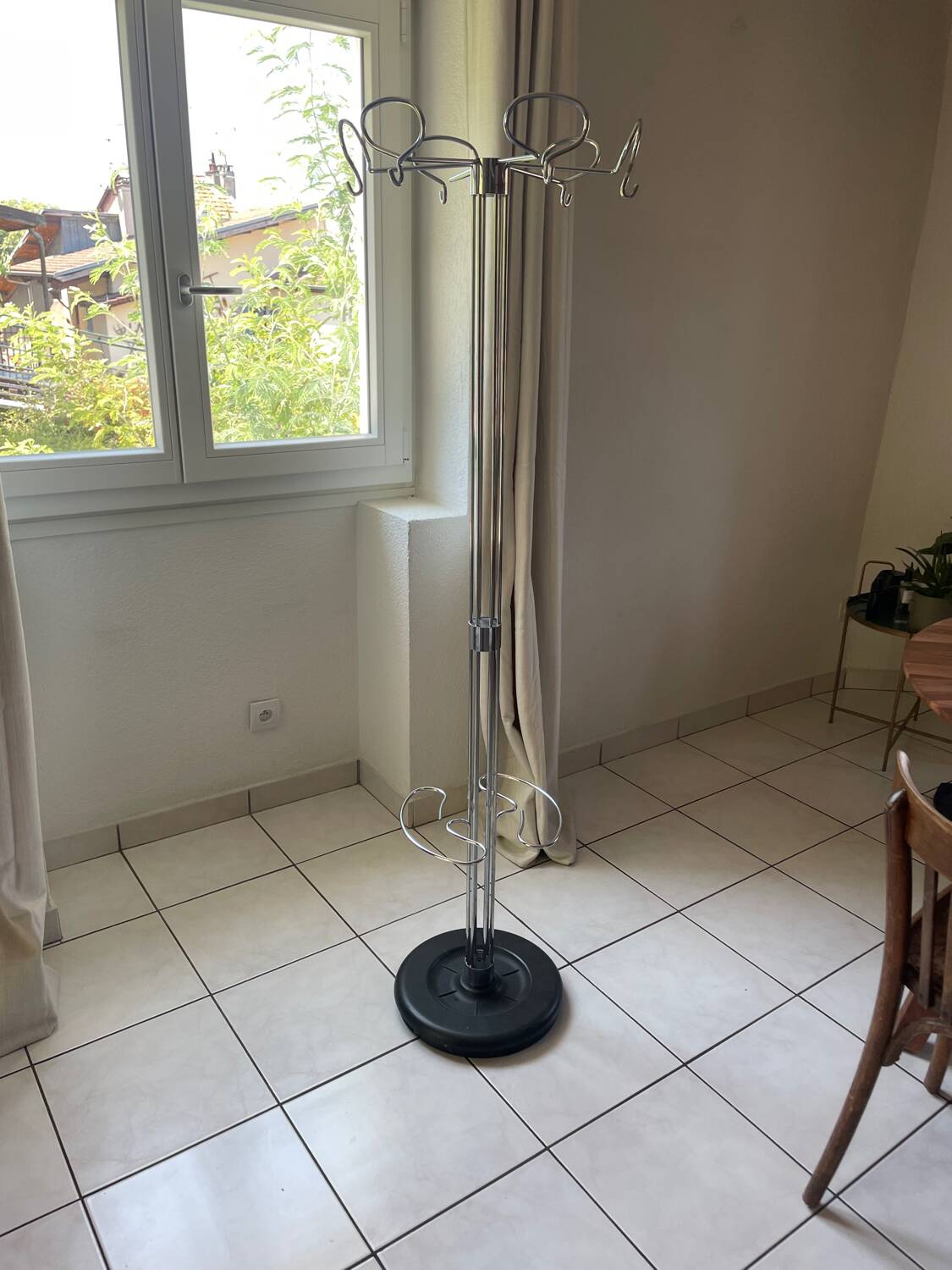 Vintage chrome coat rack – Isao Hosoe