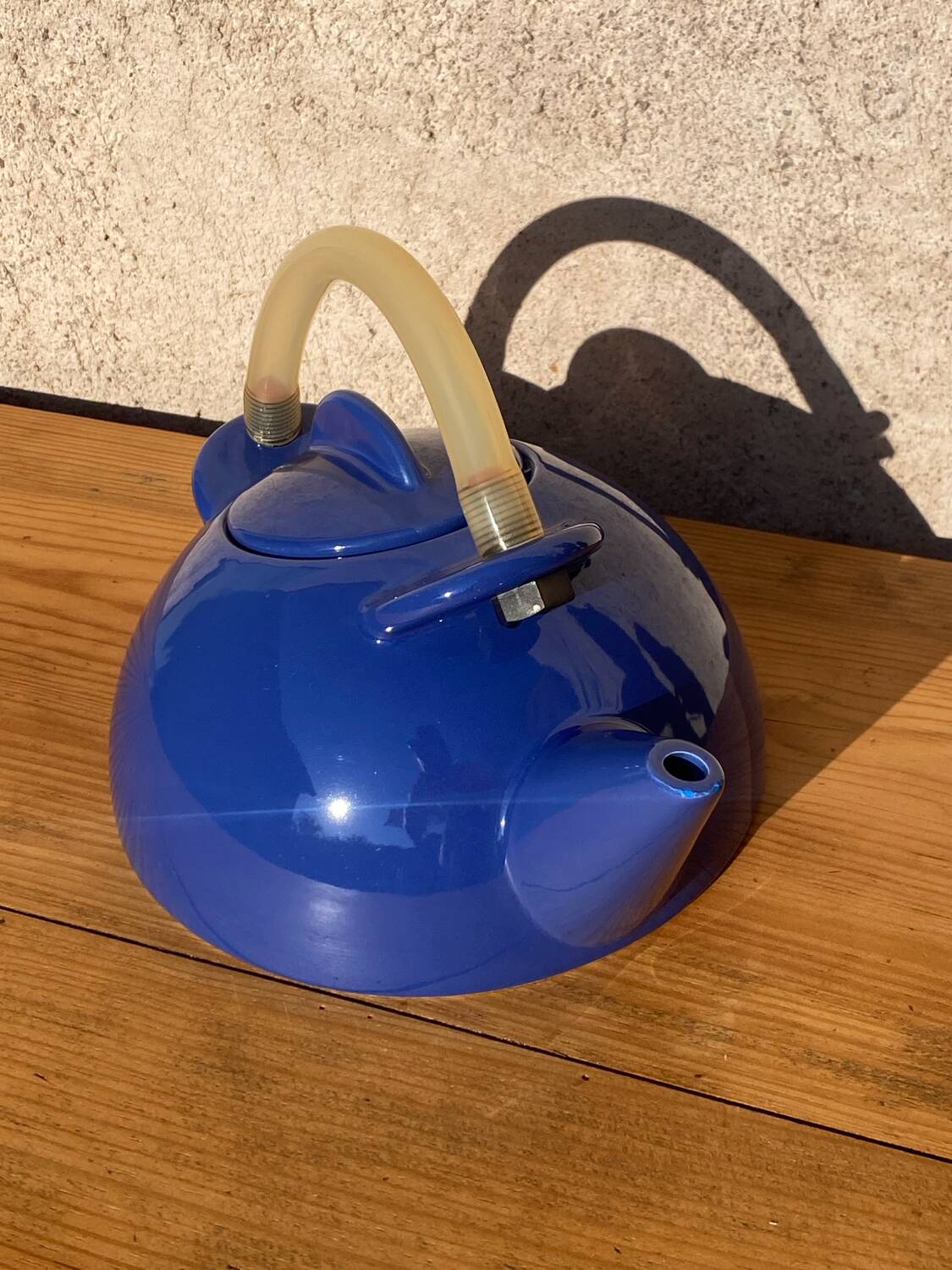 AXIS Blue Teapot Laurence Dumaine