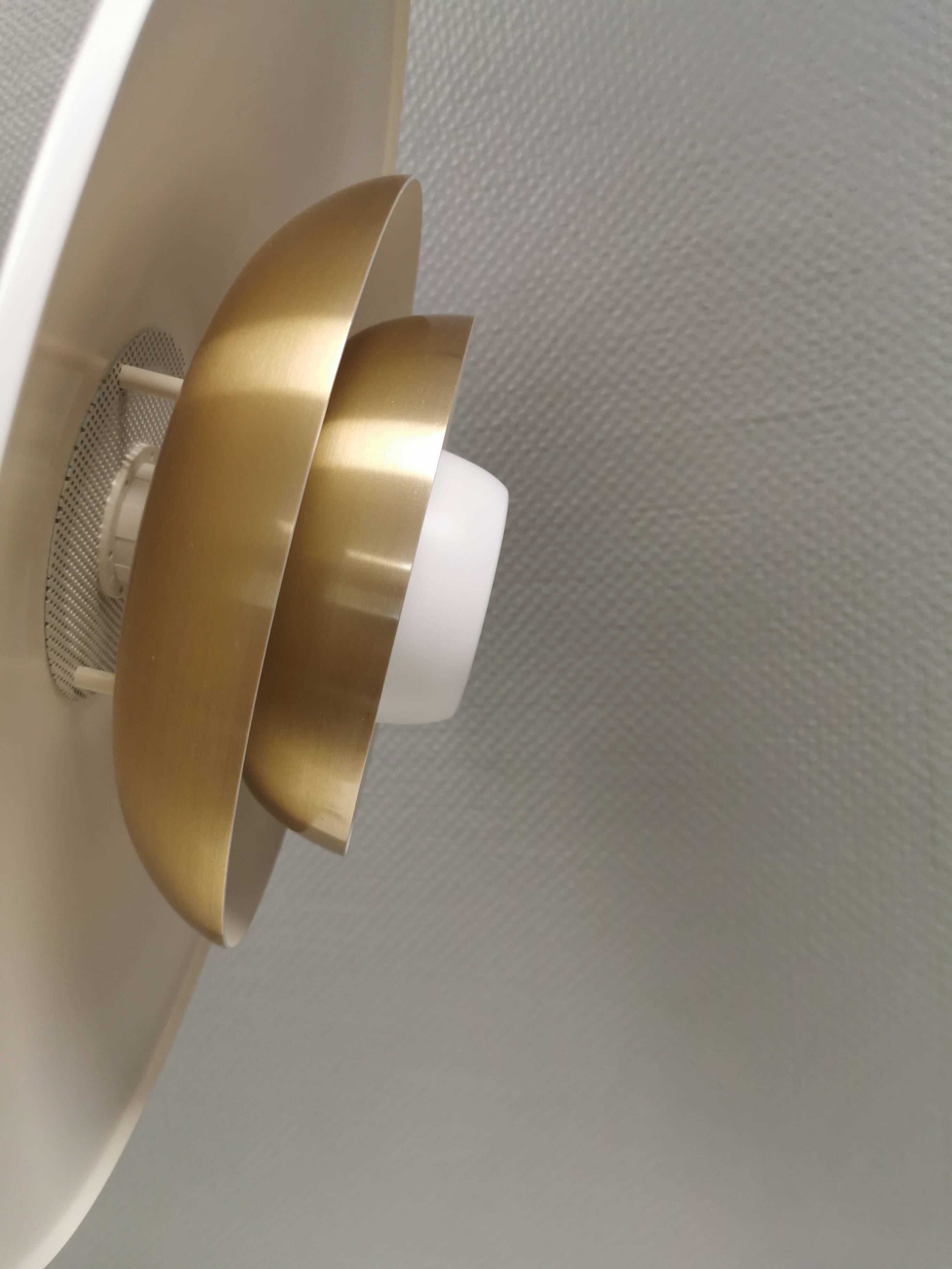 Danish designed hanging lamp, by JEKA (closed in the early 90s) model Dania